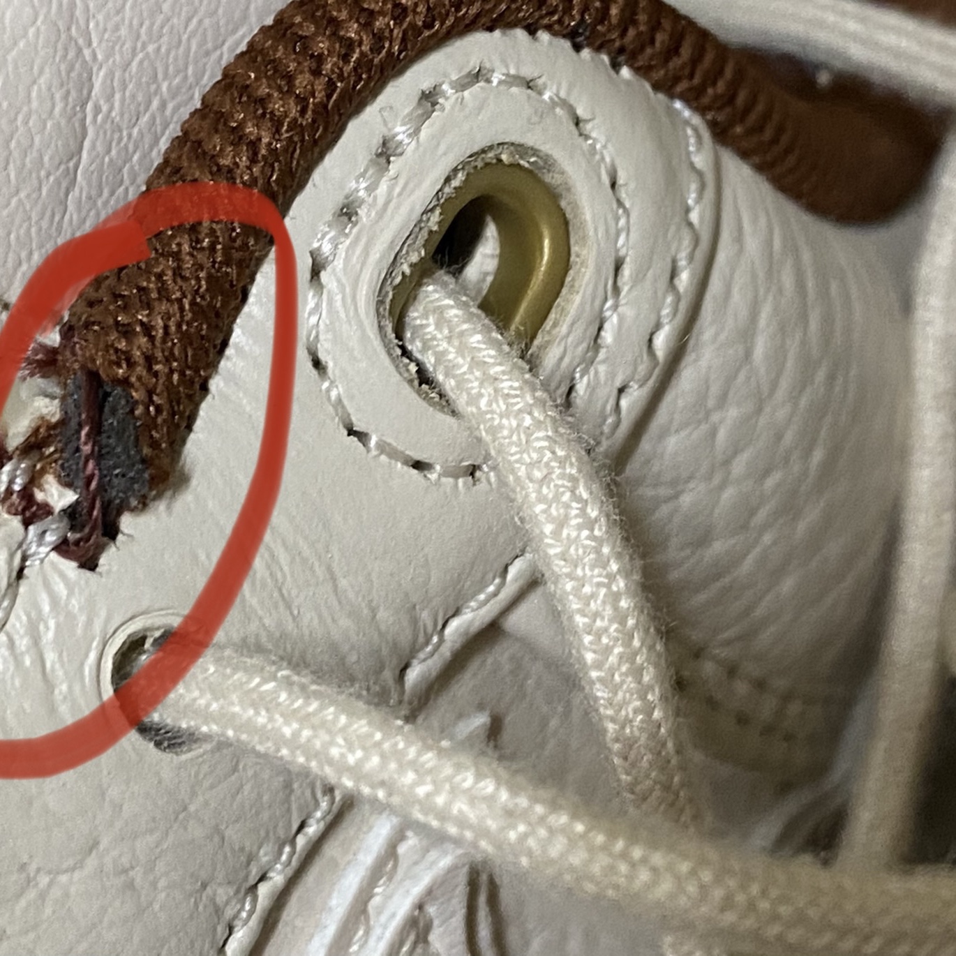 Nike Air Force 1 Luxe Pearl White 착용 스타일 - 1