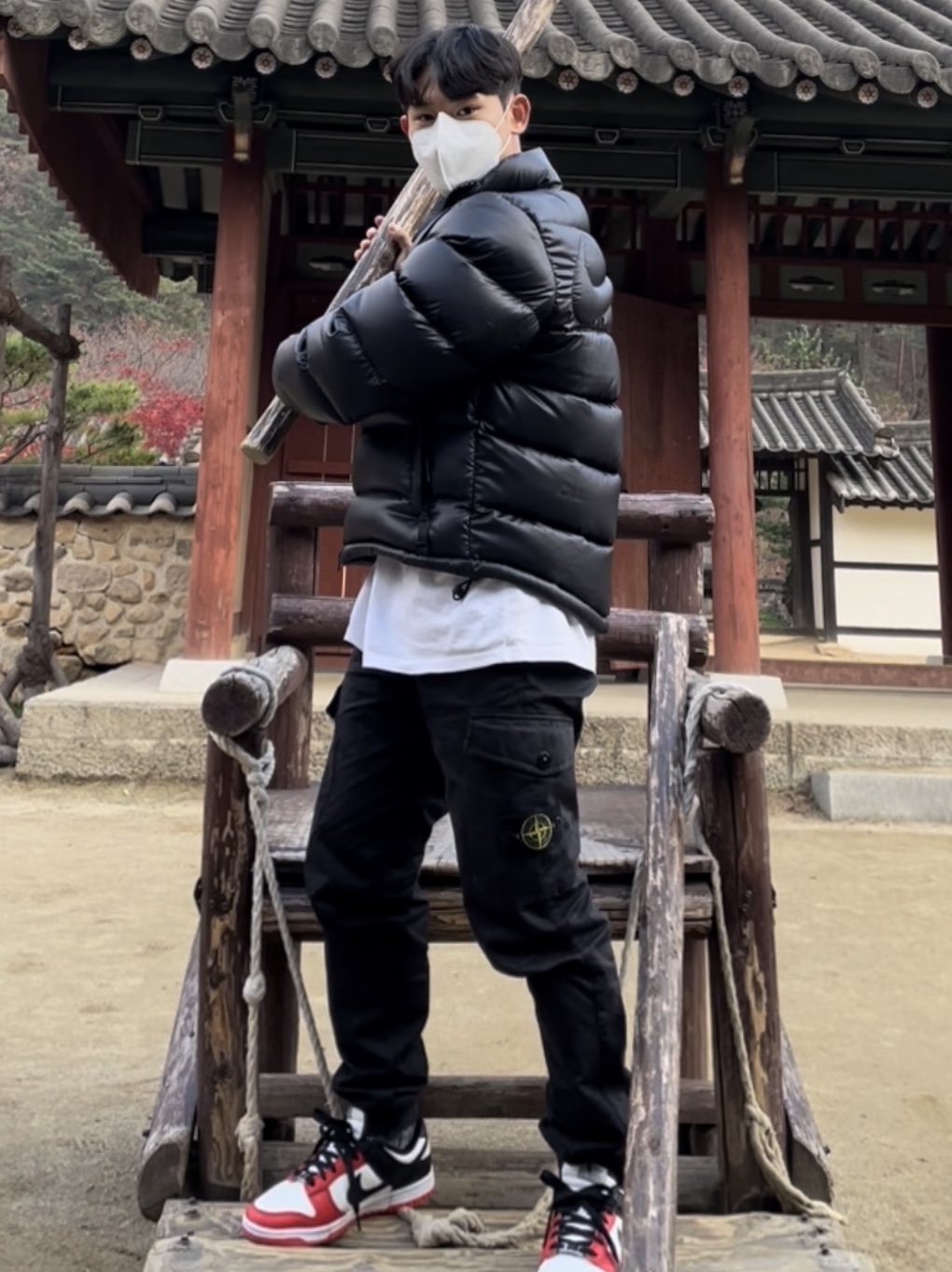 Nike x Drake Nocta Puffer Jacket Black - Asia, Nike x Drake Nocta Puffer Jacket Black - US/EU 착용 스타일