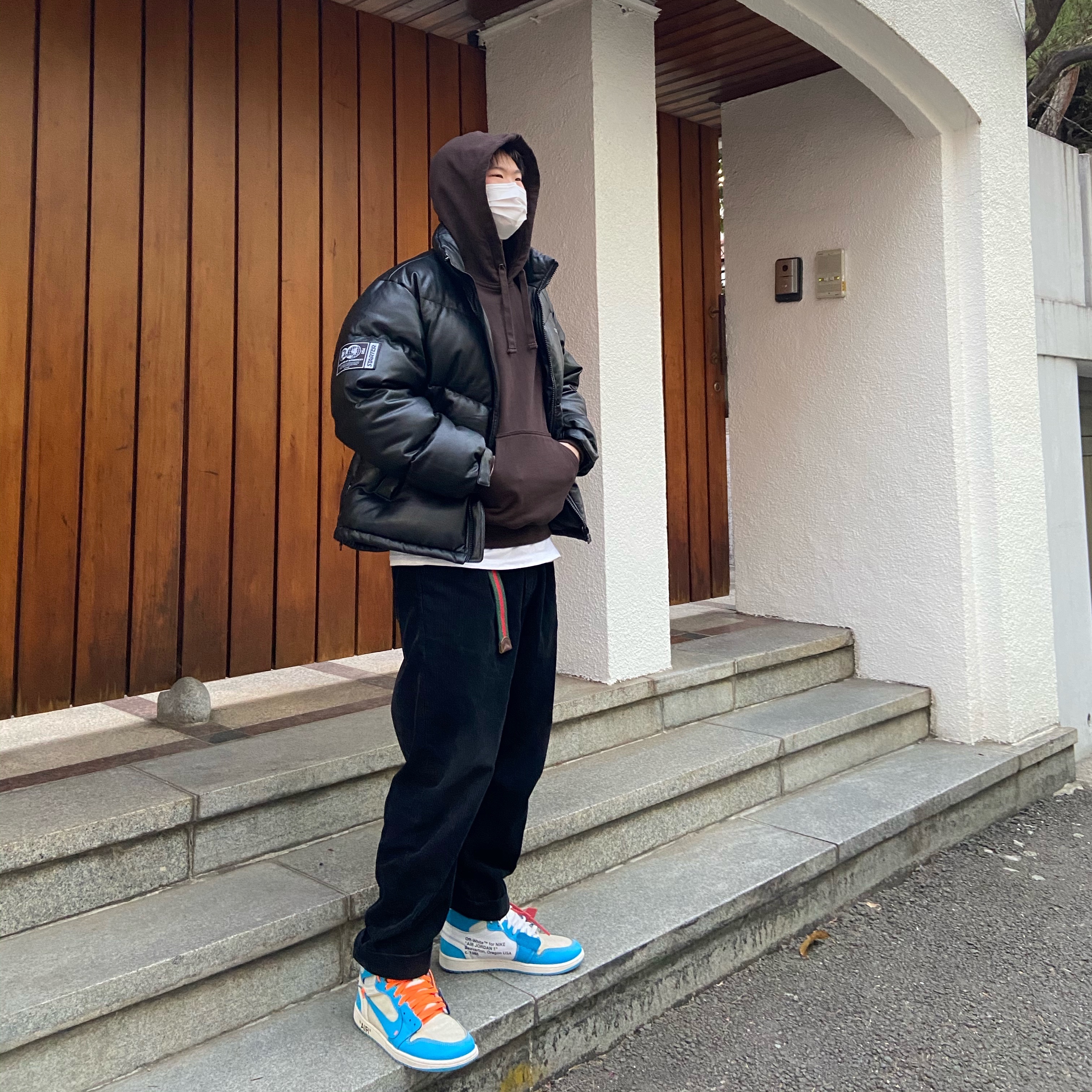 Jordan 1 x Off-White Retro High University Blue 착용 스타일