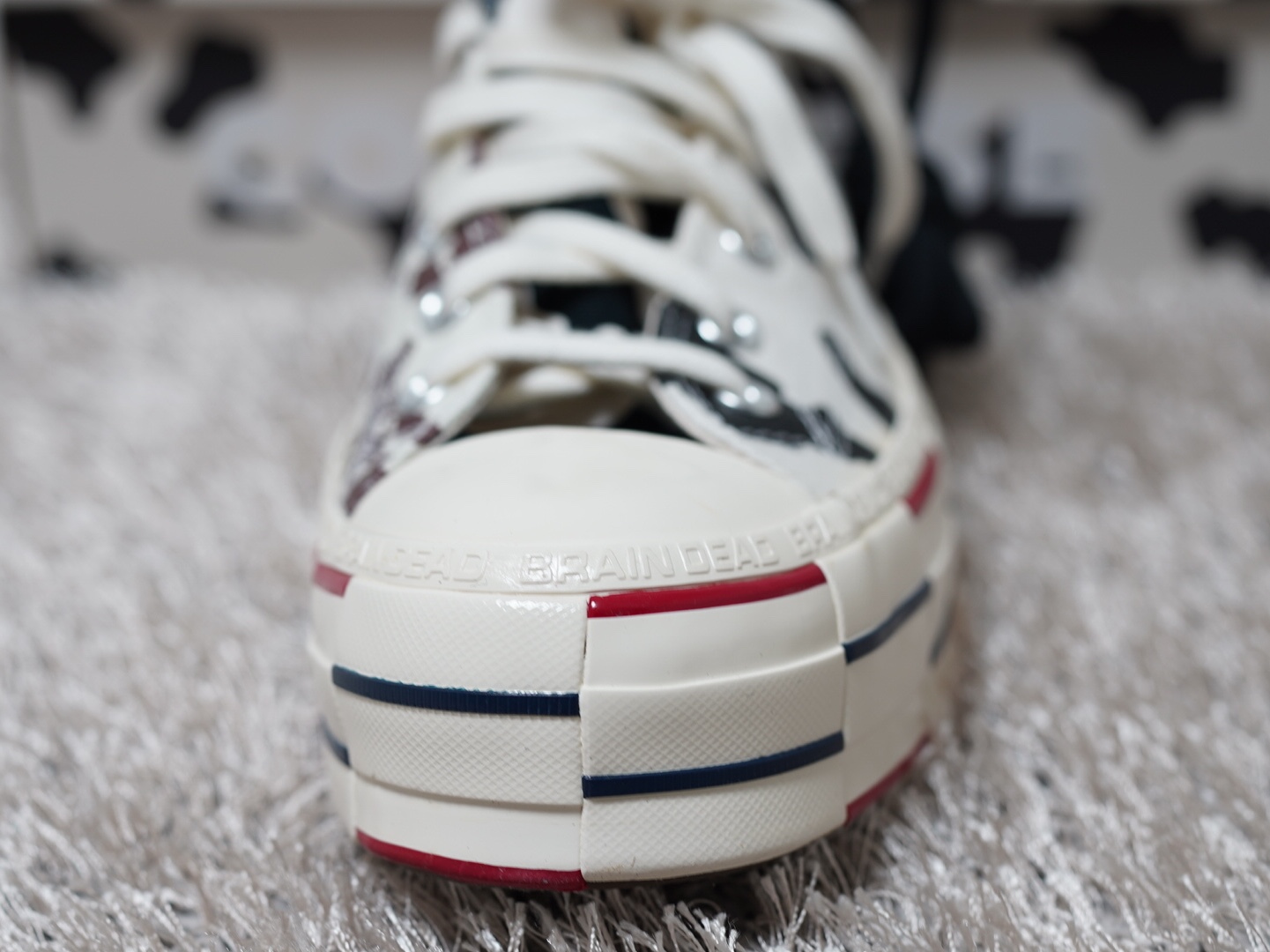 Converse x Brain Dead Chuck 70 Hi Egret 착용 스타일 - 2
