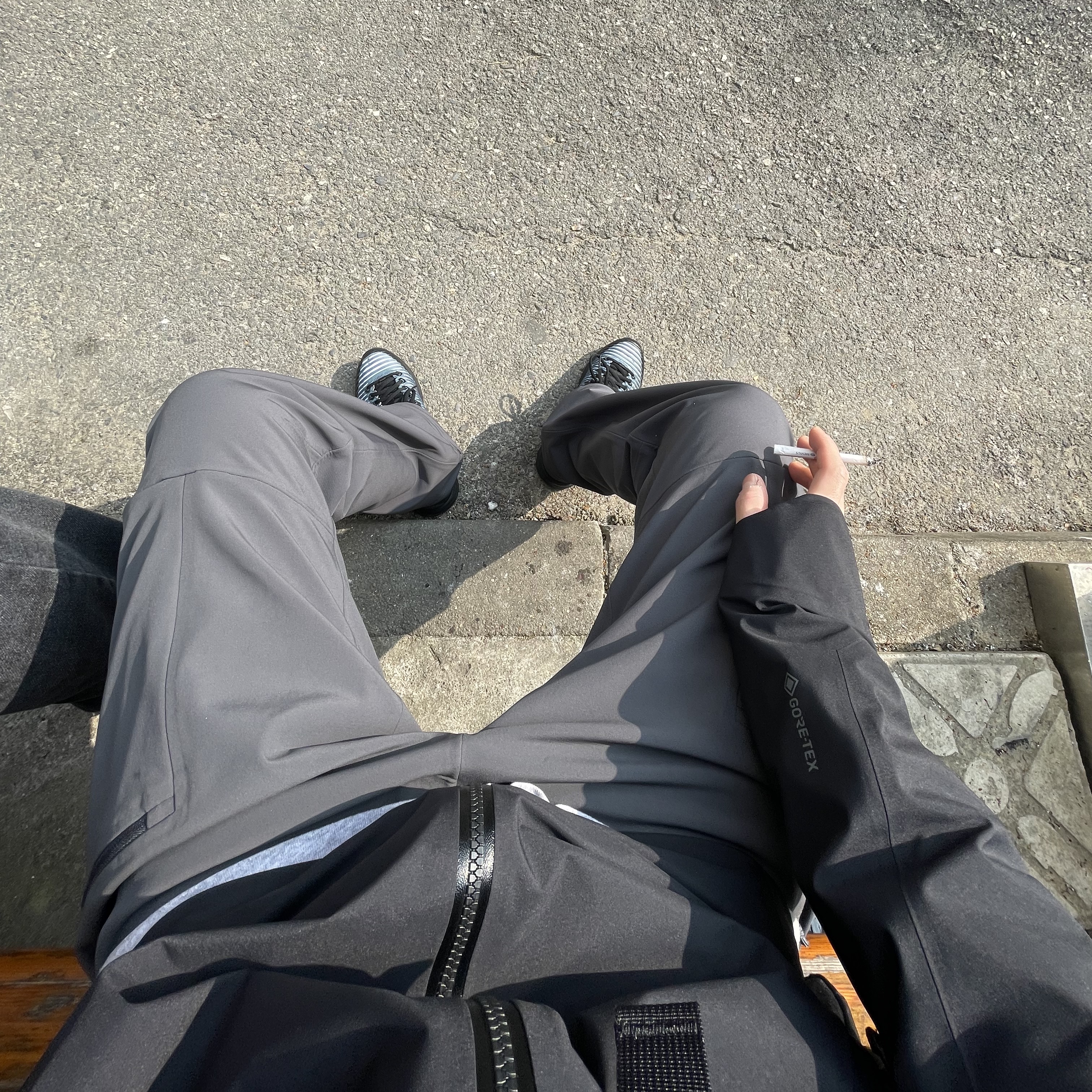 Arc'teryx Atom LT Hoody Black, Asics x Kiko Kostadinov Gel-Delva 1 Murasaki 착용 스타일