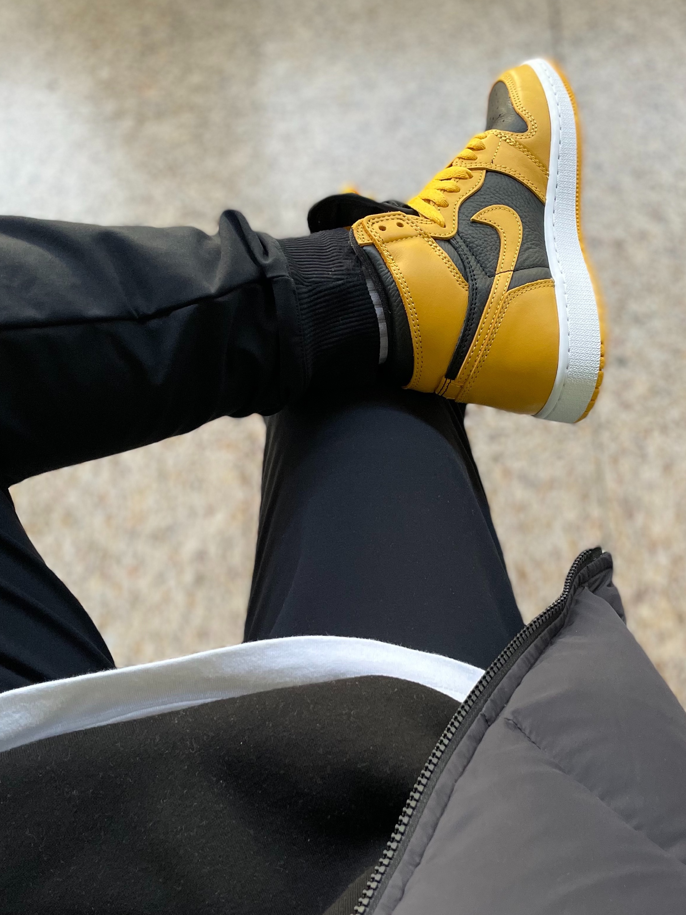 (GS) Jordan 1 Retro High OG Pollen 착용 스타일