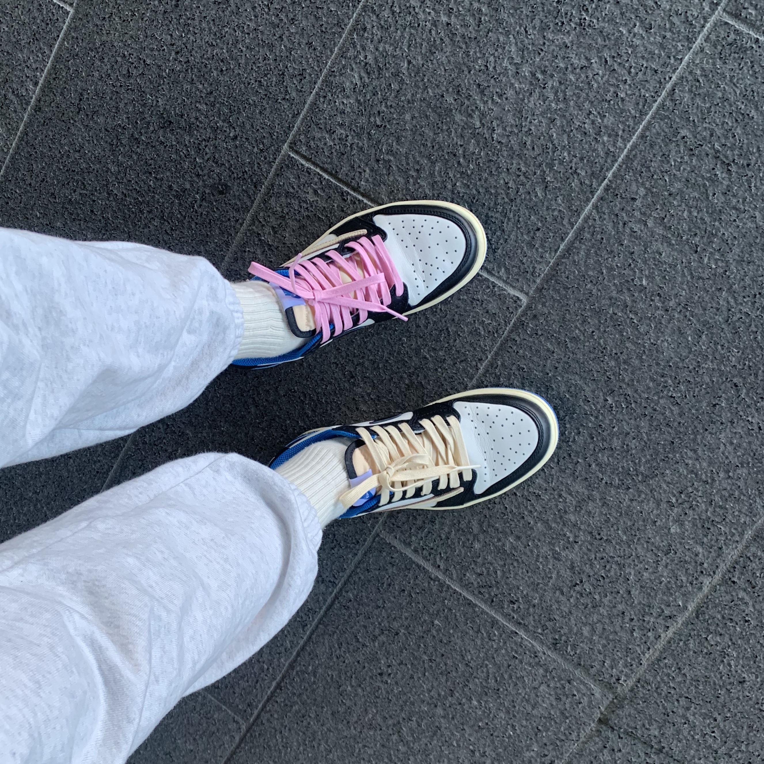 Jordan 1 x Travis Scott x Fragment Retro Low OG SP Military Blue 착용 스타일