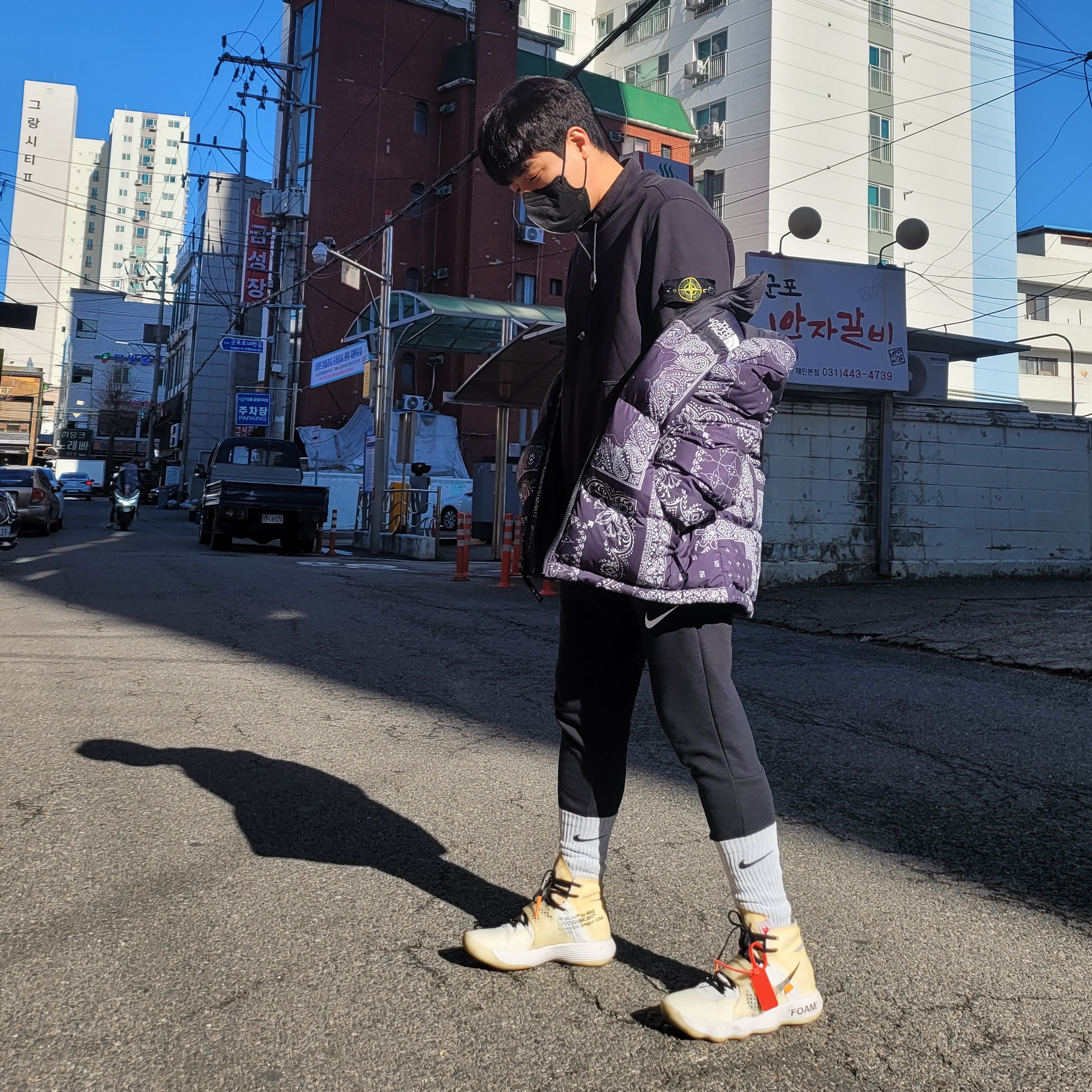 Nike x Off-White React Hyperdunk 2017 Flyknit The Ten, The North Face 1996 Novelty Nuptse Jacket Real Black - 21FW 착용 스타일