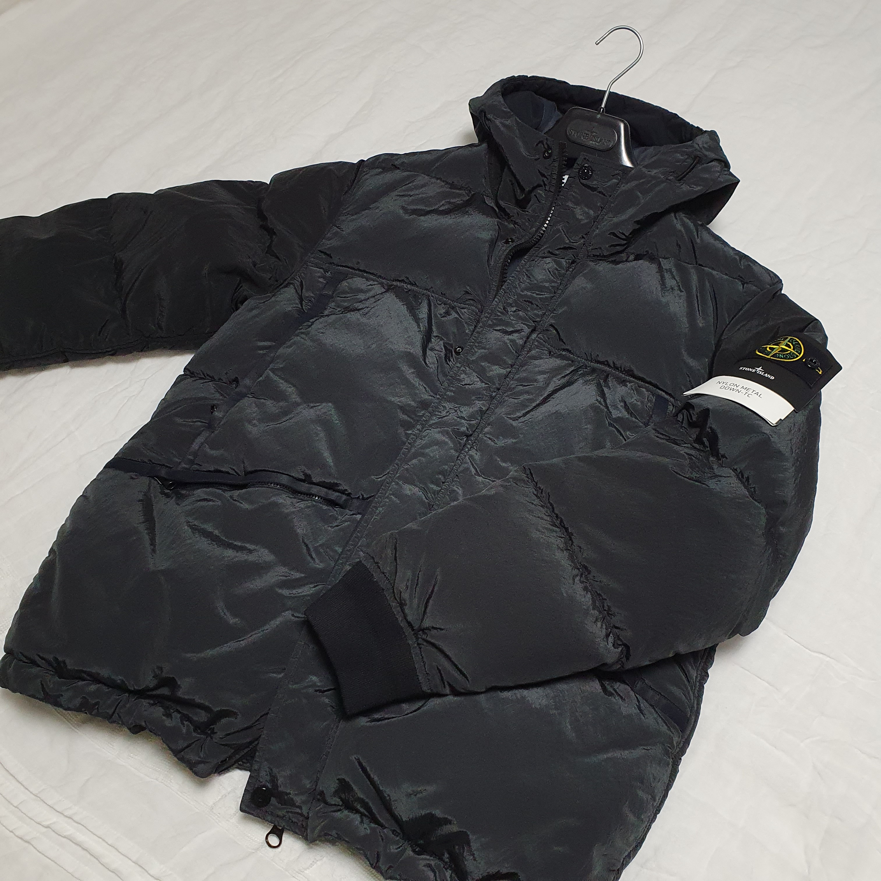Stone Island 44508 Nylon Metal Down-TC Jacket Dark Grey - 21FW 착용 스타일
