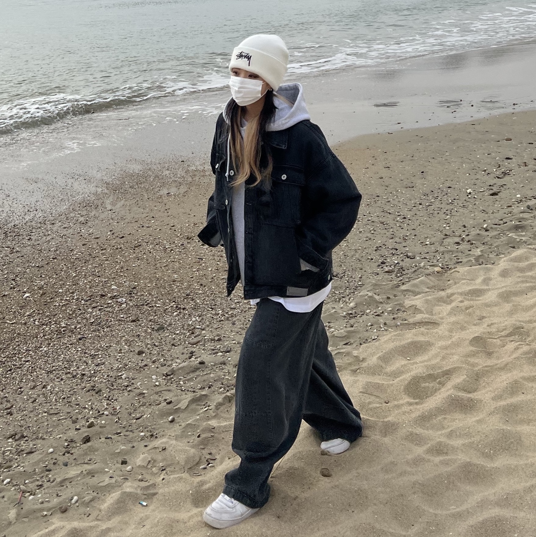 Nike x Stussy Cuff Beanie White, Nike Air Force 1 '07 Low White 착용 스타일