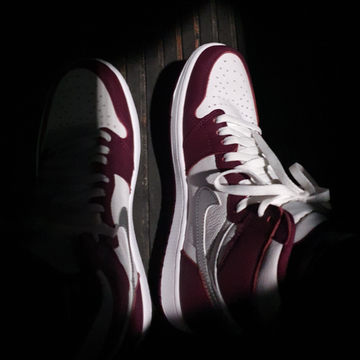 Jordan 1 Retro High OG Bordeaux, (GS) Jordan 1 Retro High OG Bordeaux 착용 스타일