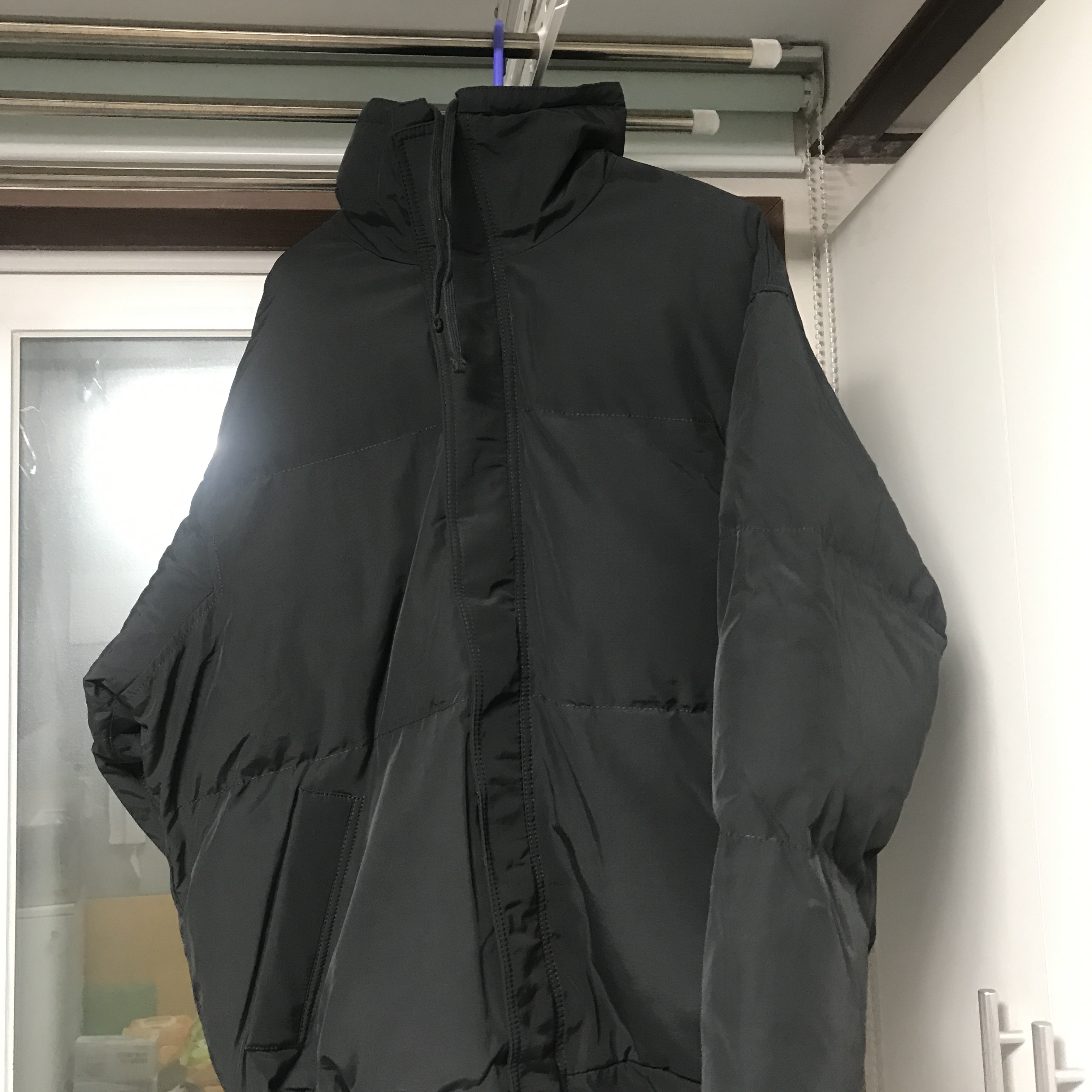 Essentials Puffer Jacket Black - 20FW 착용 스타일 - 3
