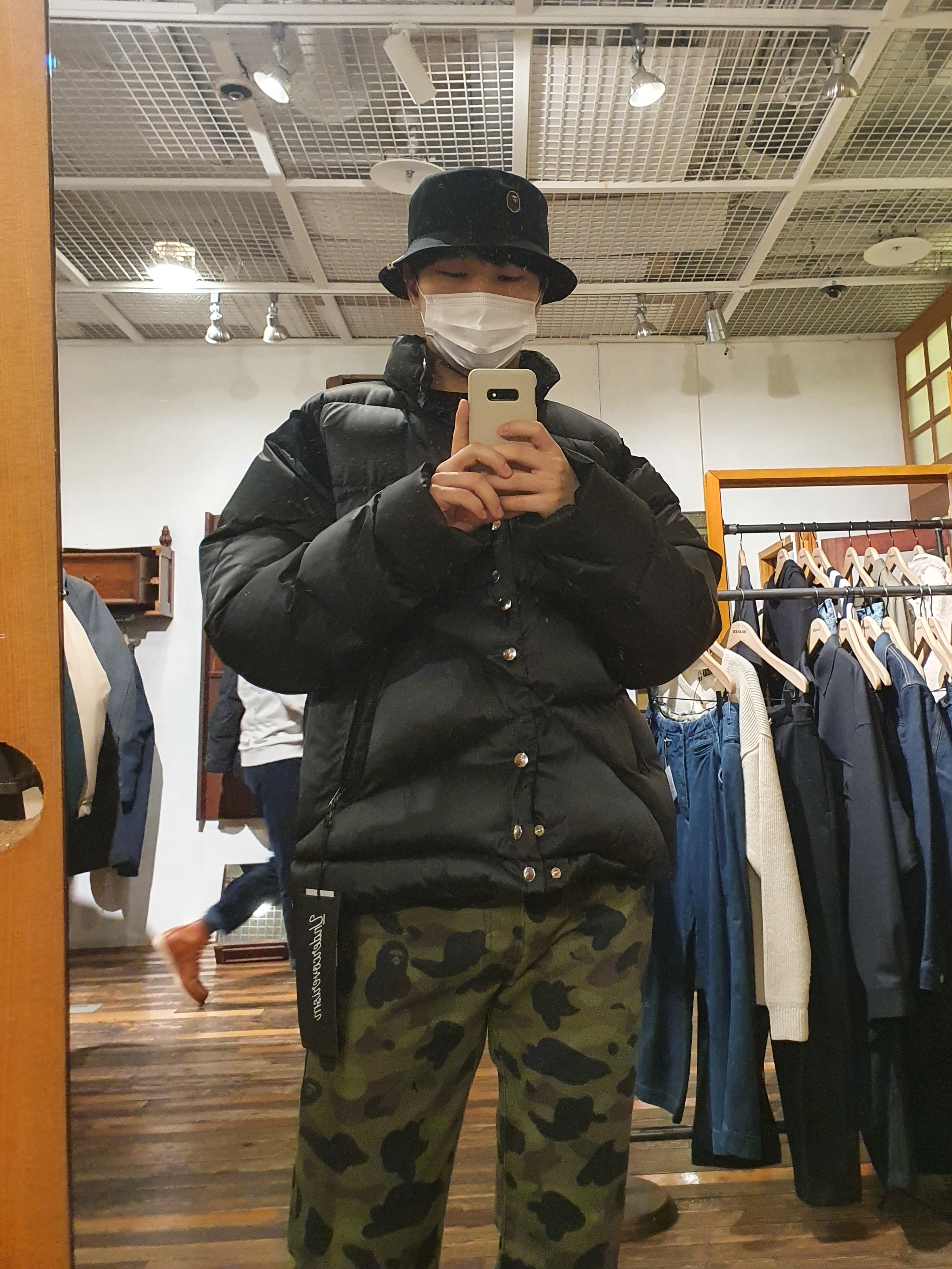 BAPE x Levi's Camo 501 93 Model Green - America Exclusive, Nike x Comme des Garcons Shirt x Supreme Air Force 1 Low 2018 착용 스타일 - 1