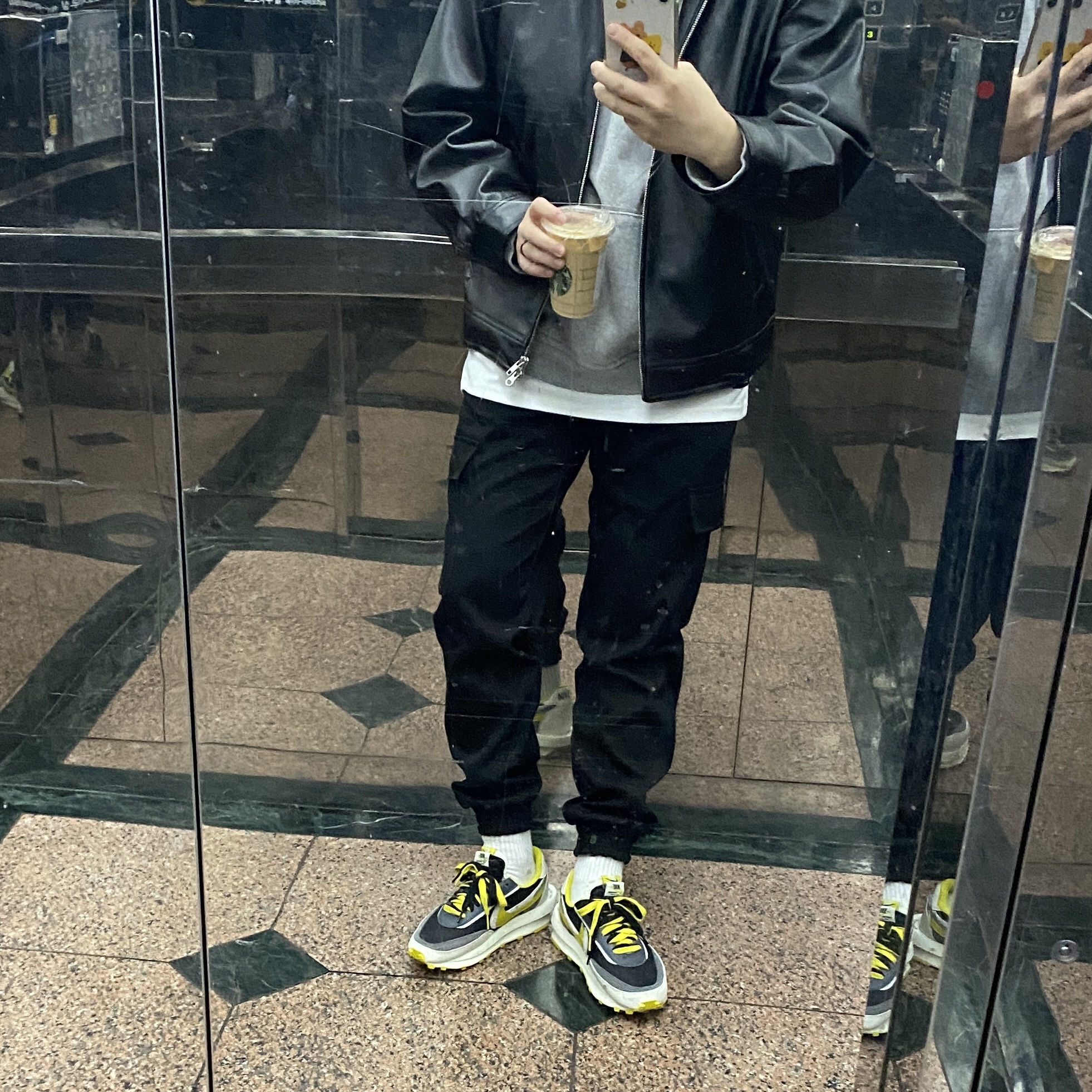 Nike x Sacai x Undercover LDWaffle Black Bright Citron 착용 스타일