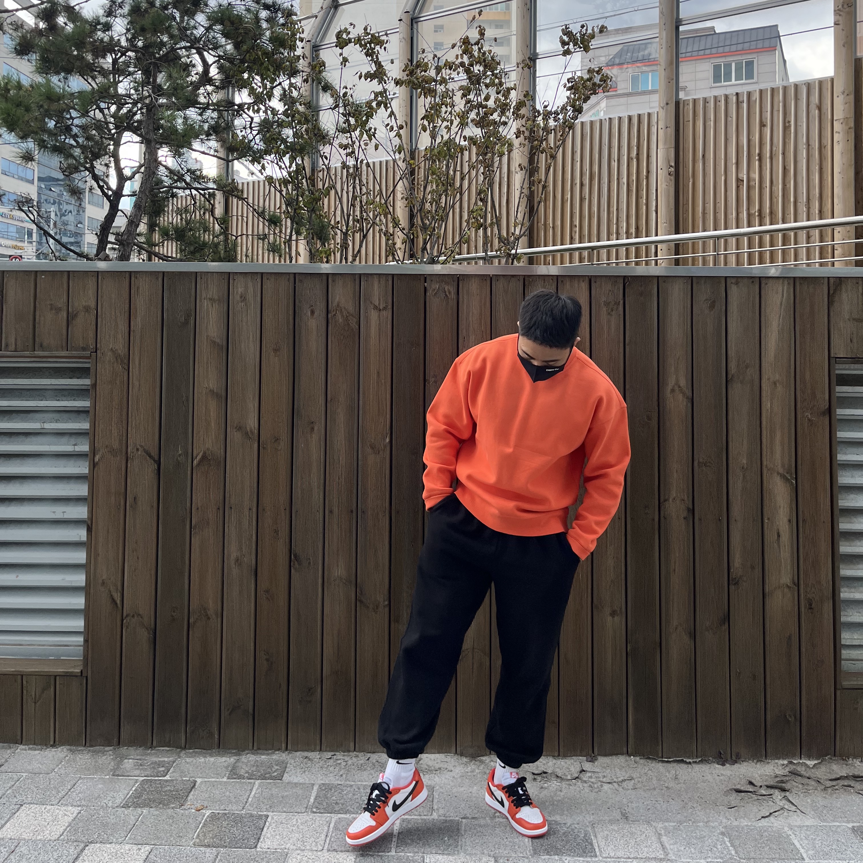 Jordan 1 Low OG Starfish 착용 스타일
