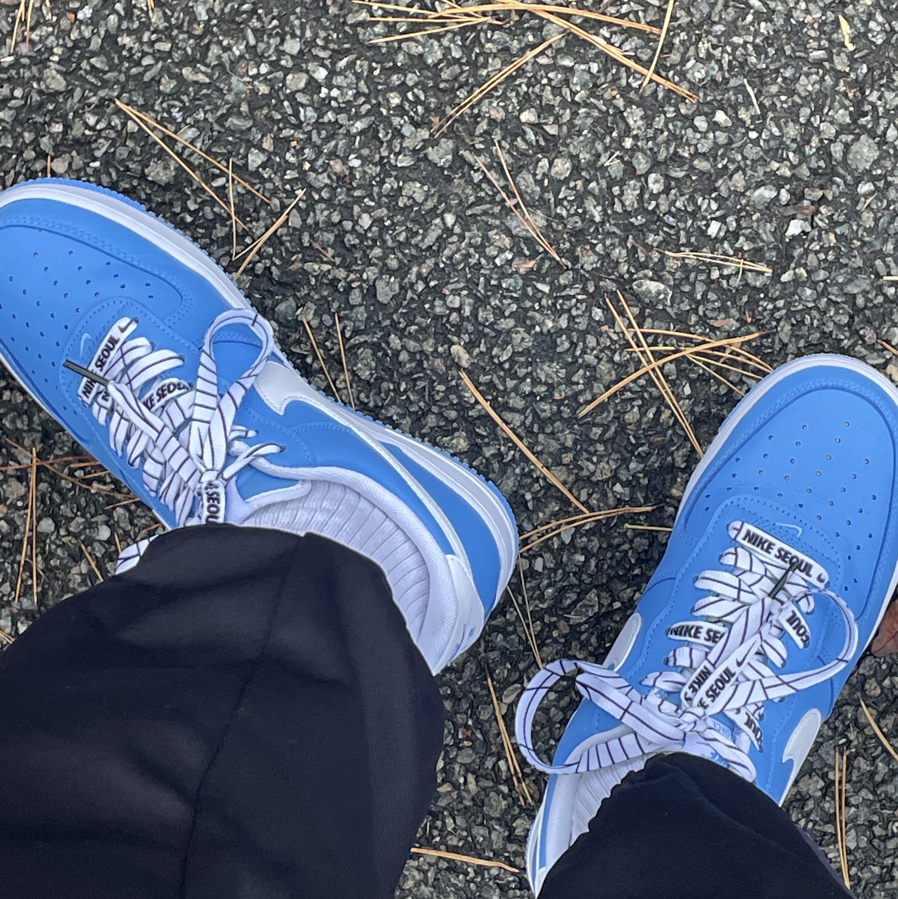 Nike Air Force 1 '07 Low University Blue 착용 스타일 - 1
