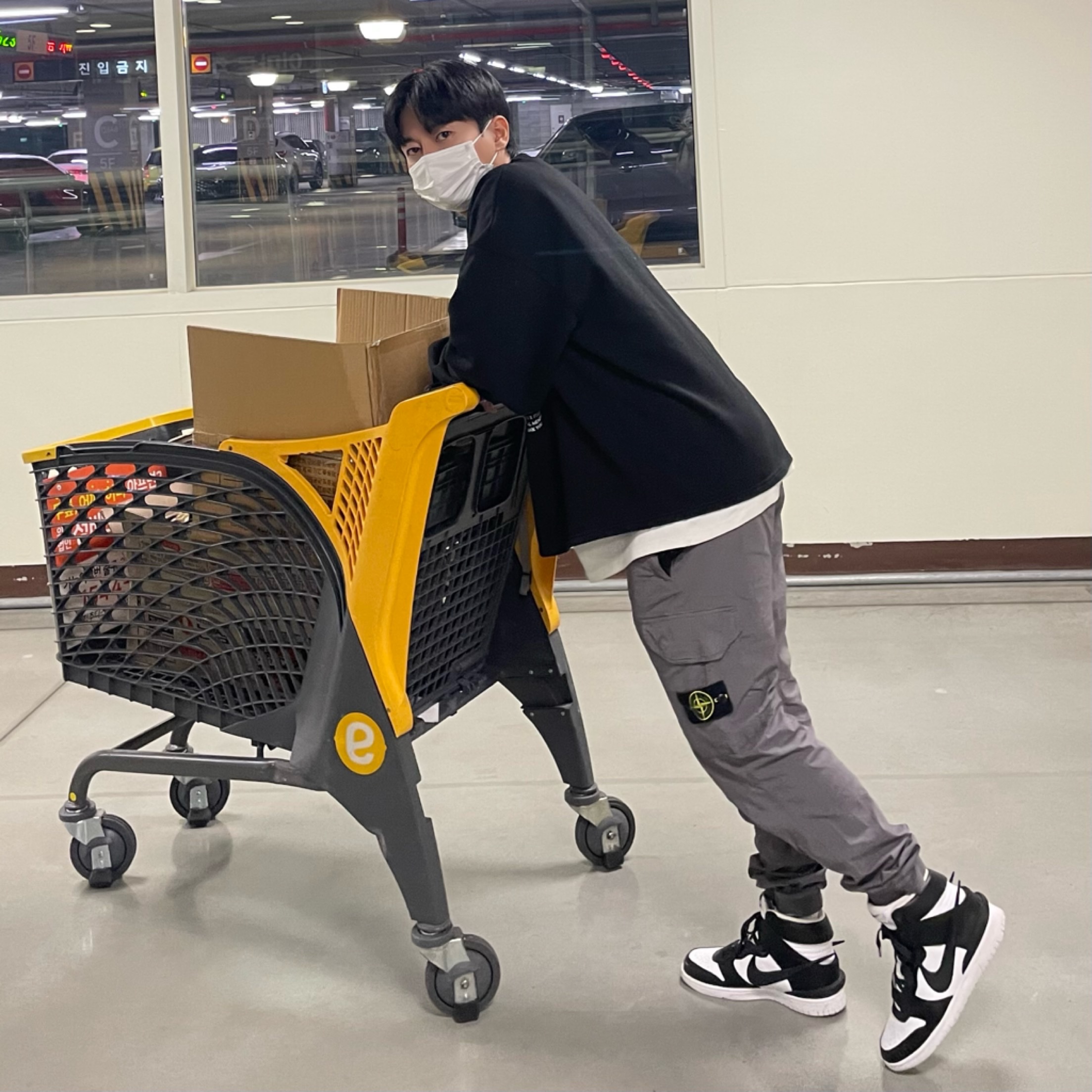 Nike x Ambush Dunk High Black 착용 스타일
