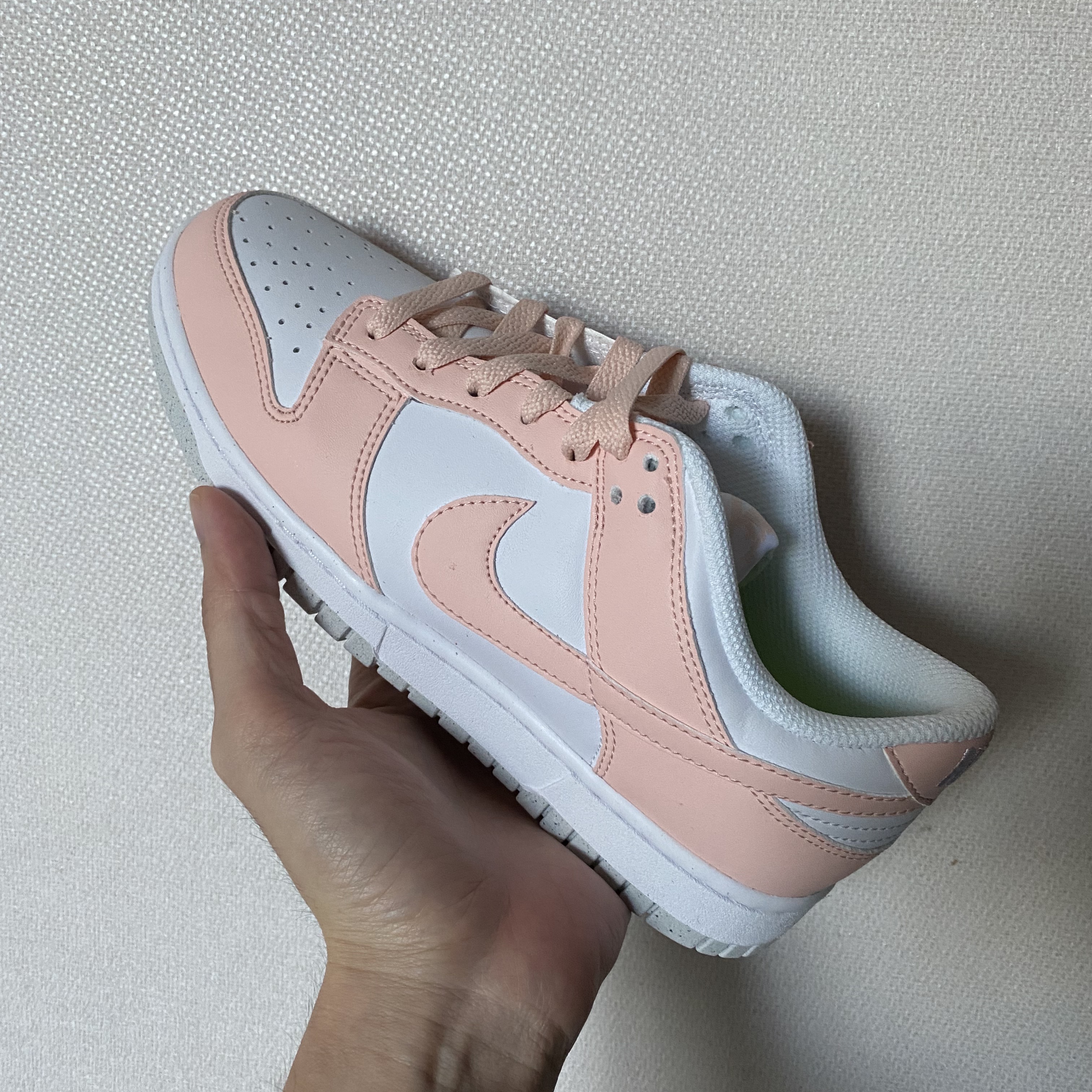 (W) Nike Dunk Low Next Nature Pale Coral 착용 스타일 - 1