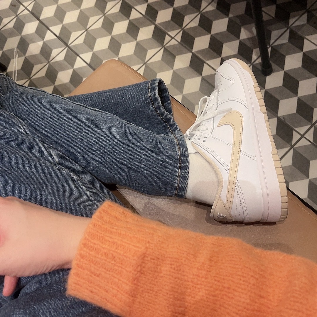 (W) Nike Dunk Low Pearl White 착용 스타일