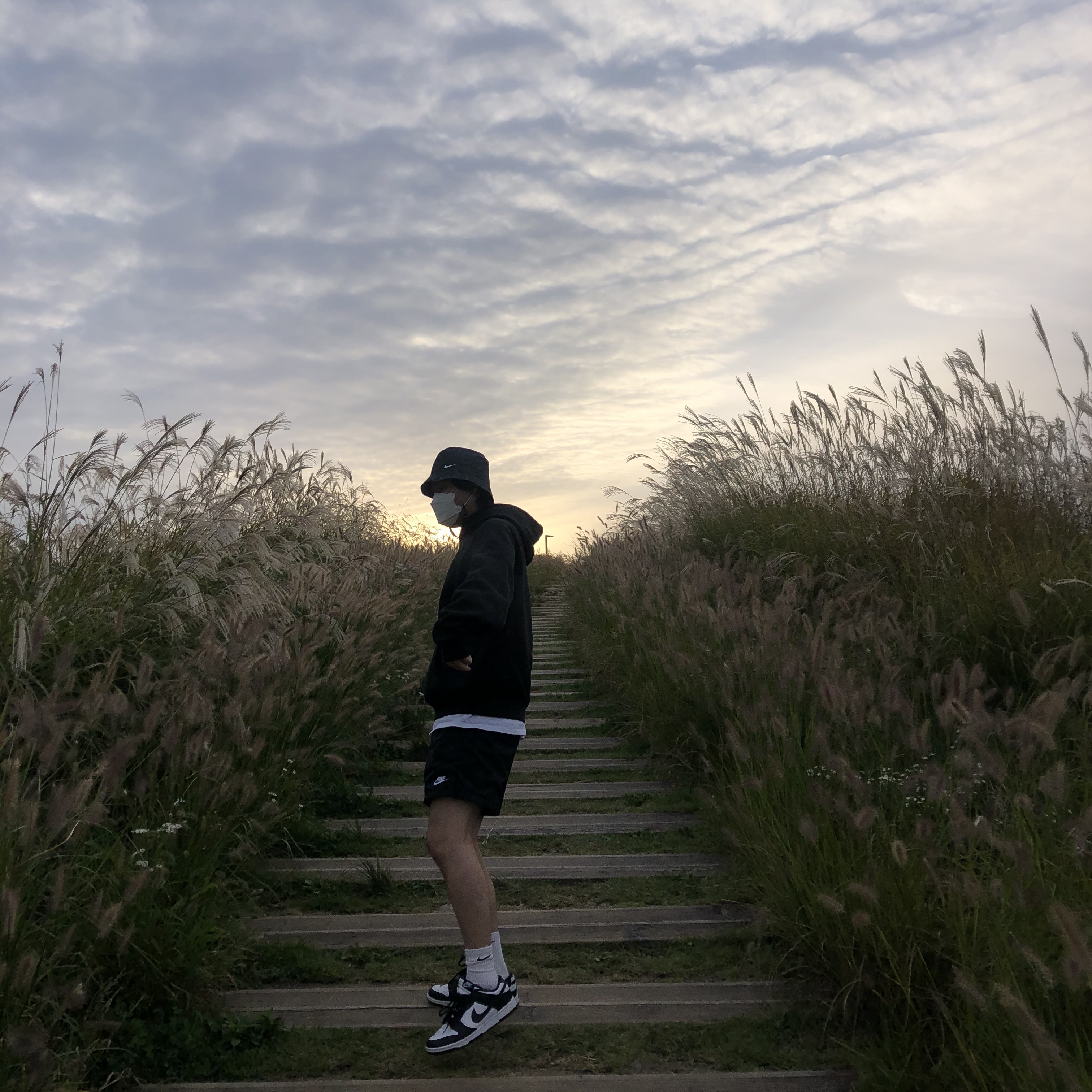 Essentials Pull-Over Hoodie Black - 21SS, Nike NRG Bucket Hat Black 착용 스타일