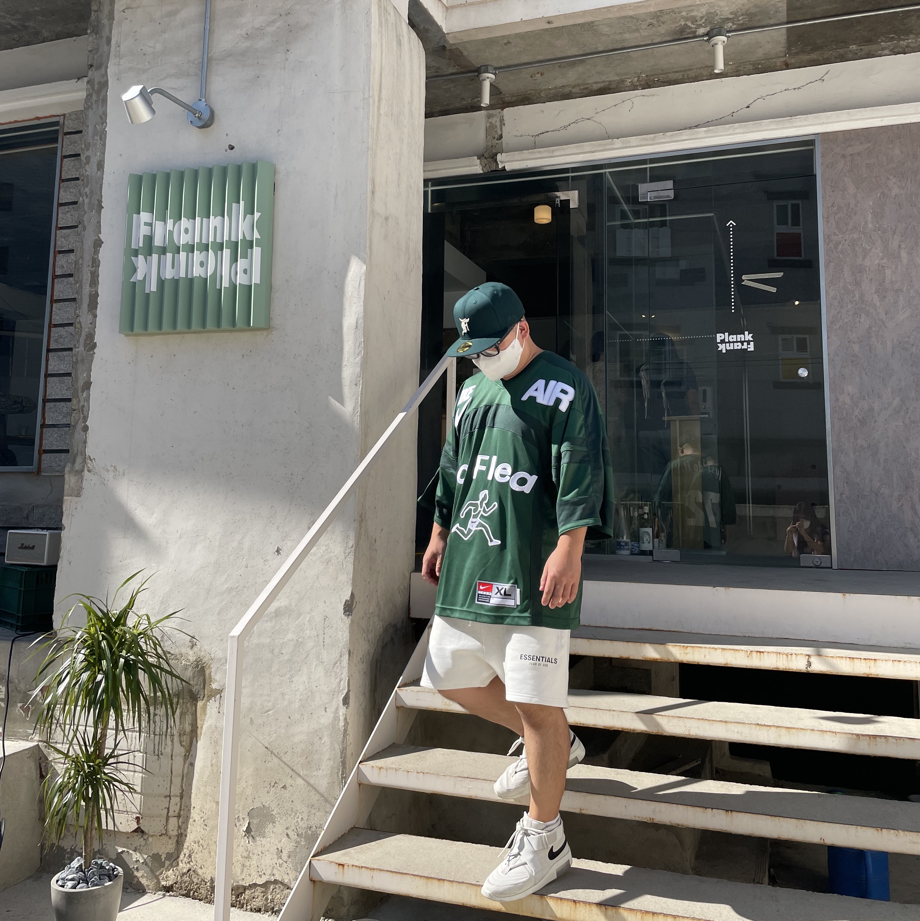 Nike x Cactus Plant Flea Market S/S Jersey Green - US/EU, Essentials Fleece Shorts Buttercream - 20SS 착용 스타일