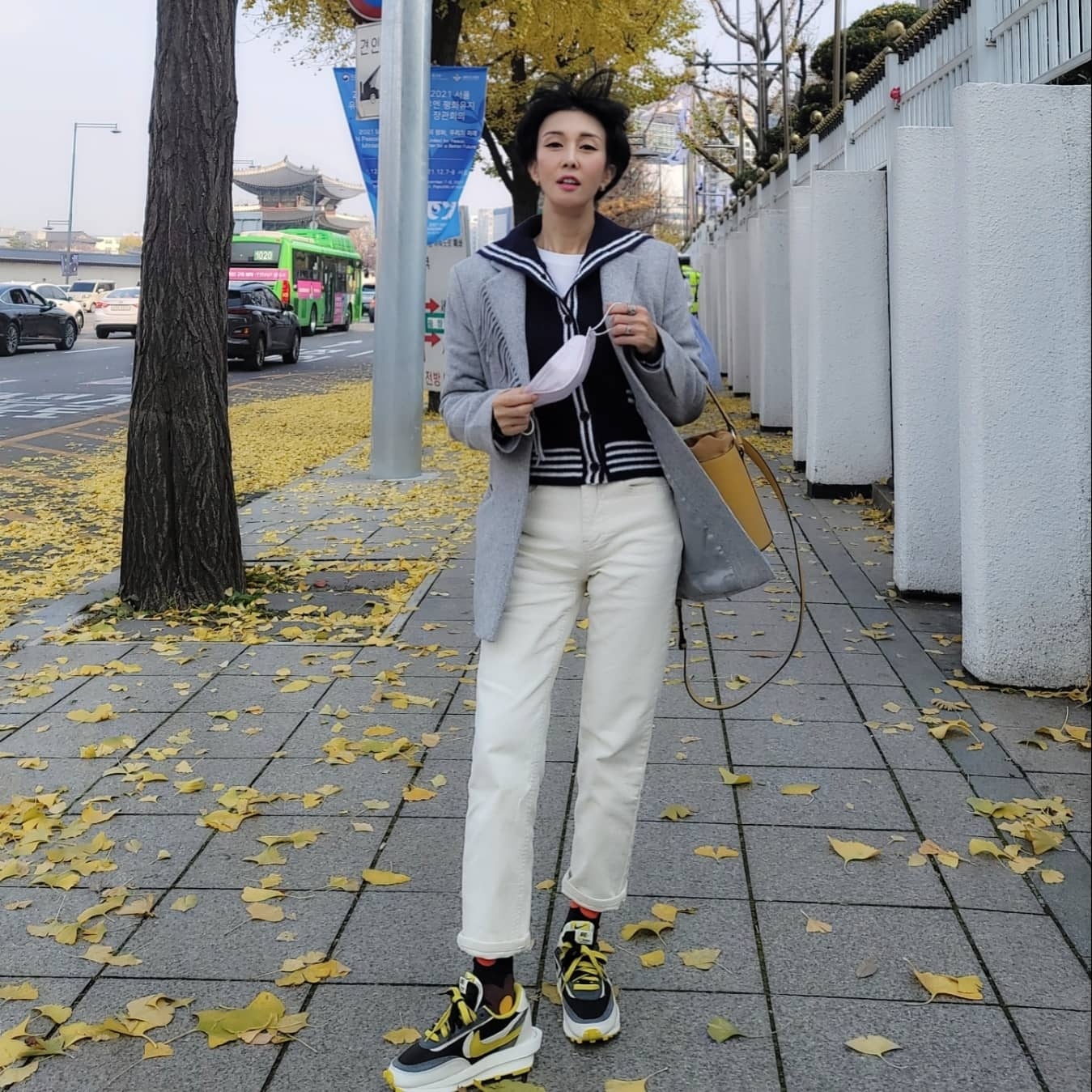 Nike x Sacai x Undercover LDWaffle Black Bright Citron 착용 스타일