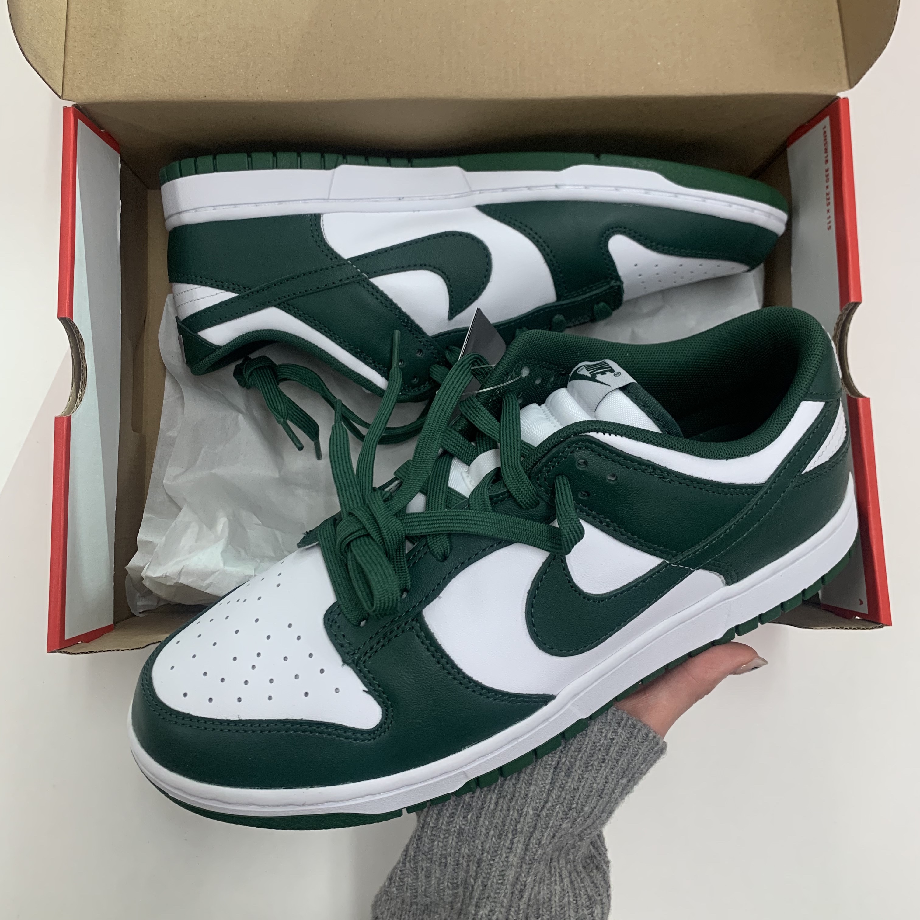 Nike Dunk Low Retro Varsity Green 착용 스타일