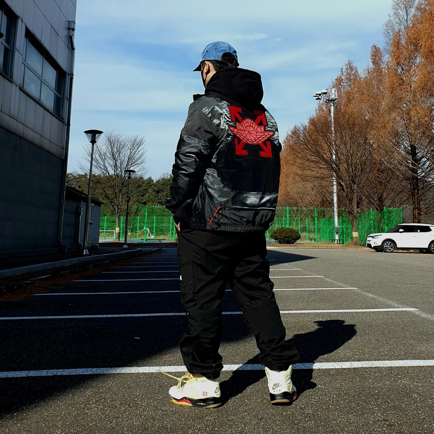 Supreme Washed Chino Twill Camp Cap Denim - 21FW, Jordan x Off-White Woven Jacket Black - US/EU 착용 스타일 - 2