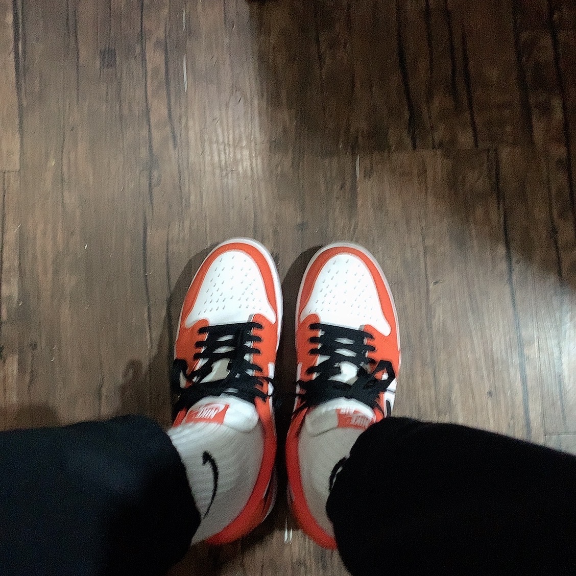 Jordan 1 Low OG Starfish 착용 스타일