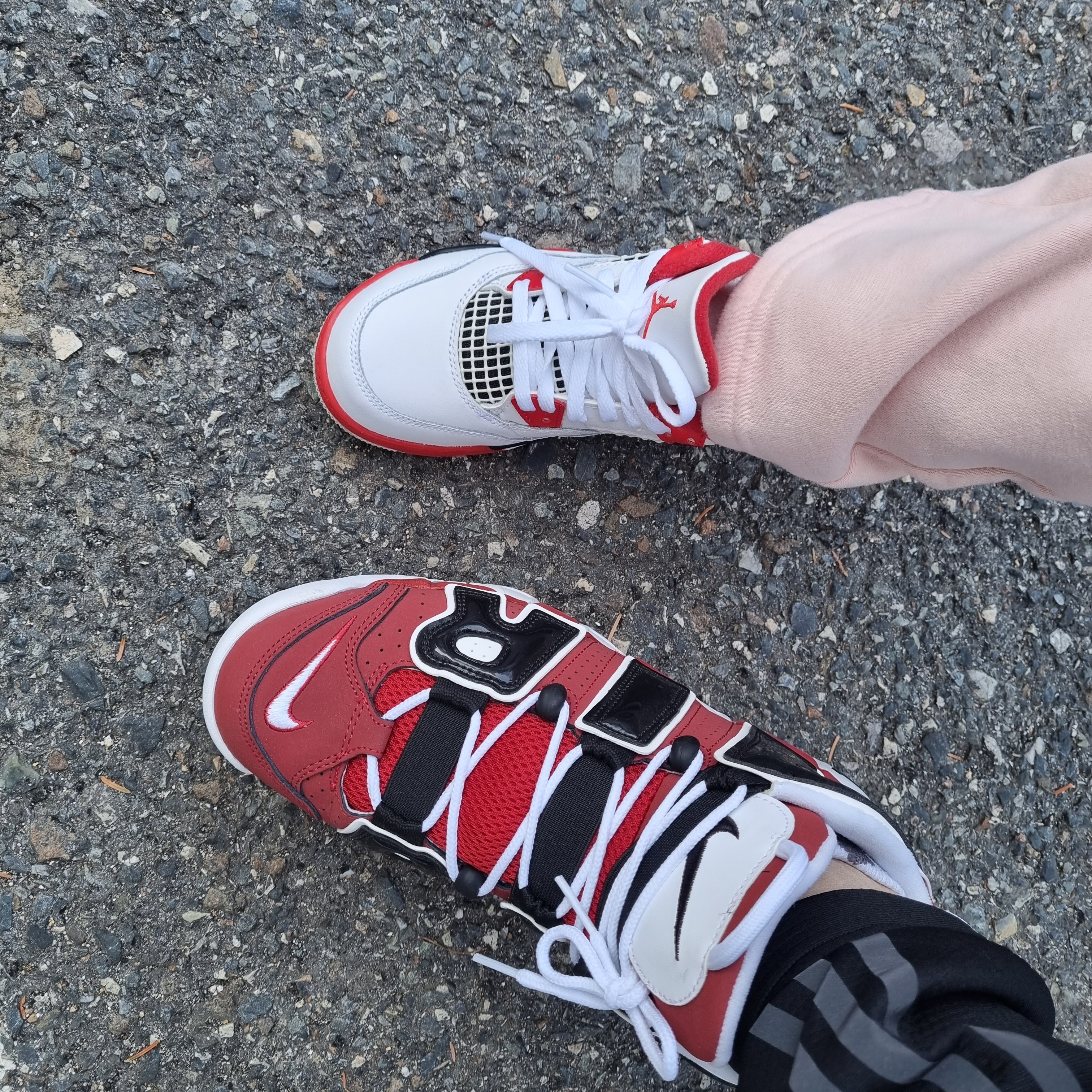 Nike Air More Uptempo 96 Bulls 2021, (PS) Jordan 4 Retro OG Fire Red 2020 착용 스타일 - 2