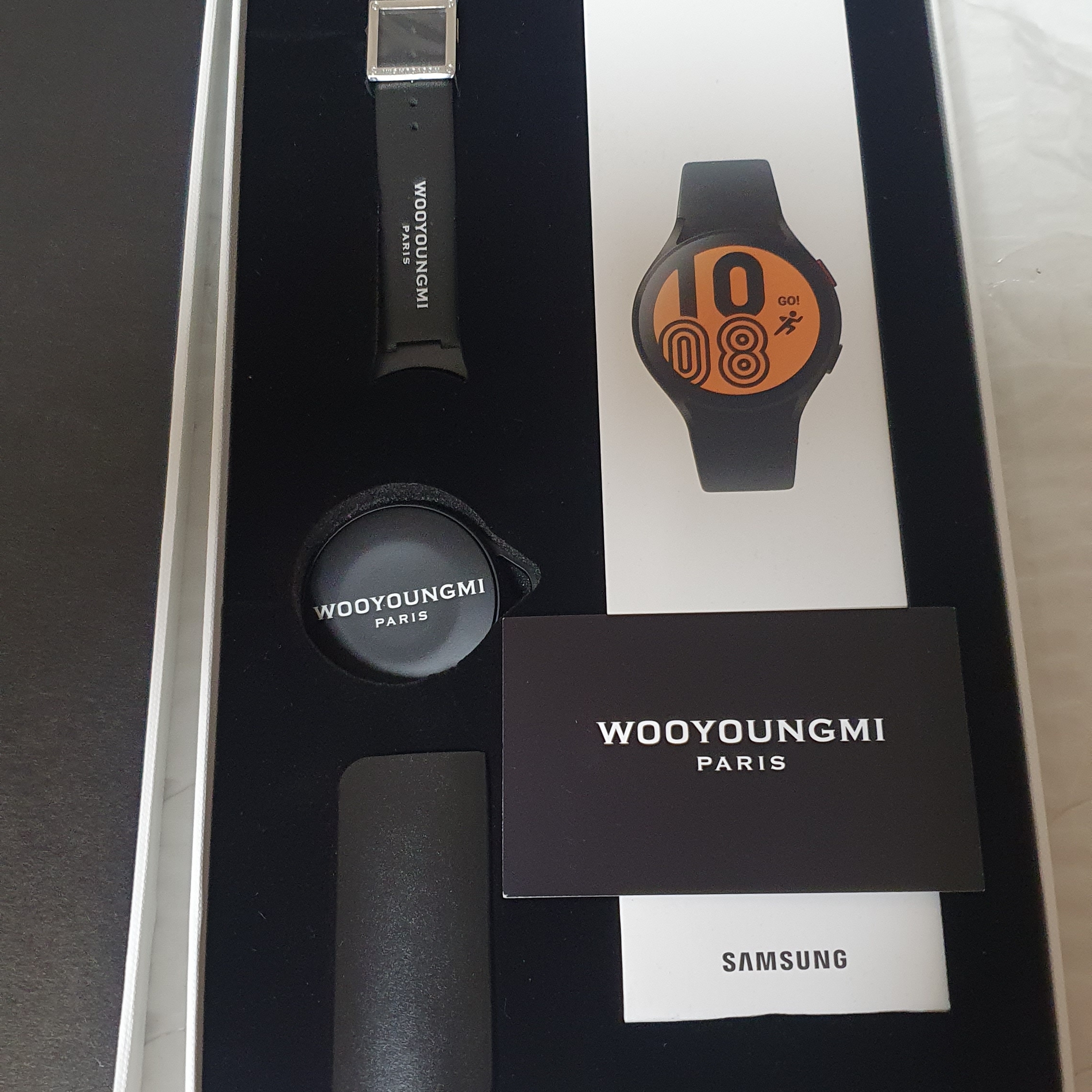 Samsung Galaxy Watch4 44mm Wooyoungmi Edition (Korean Ver.) 착용 스타일 - 3