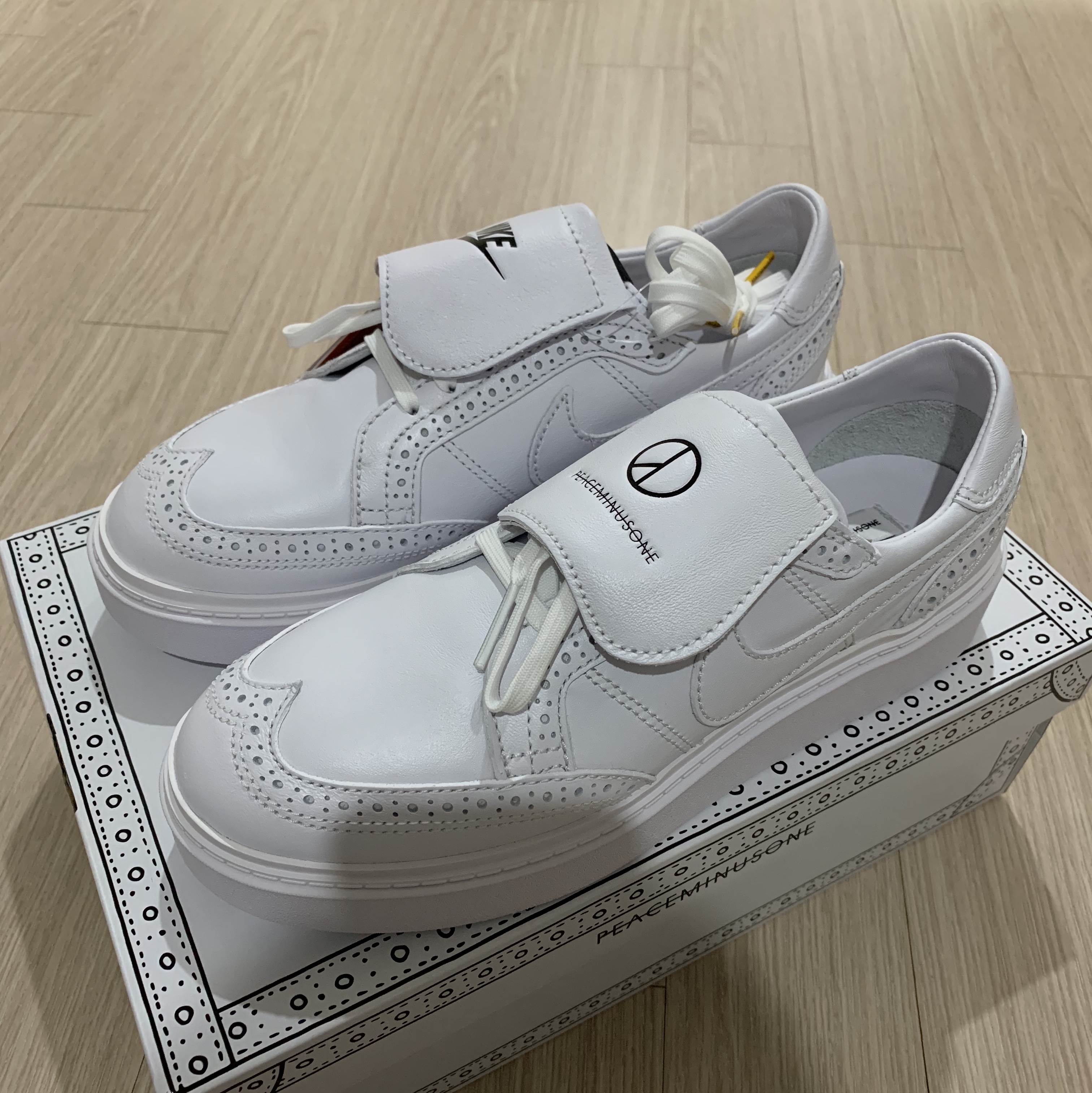 Nike x Peaceminusone Kwondo1 White 착용 스타일 - 1