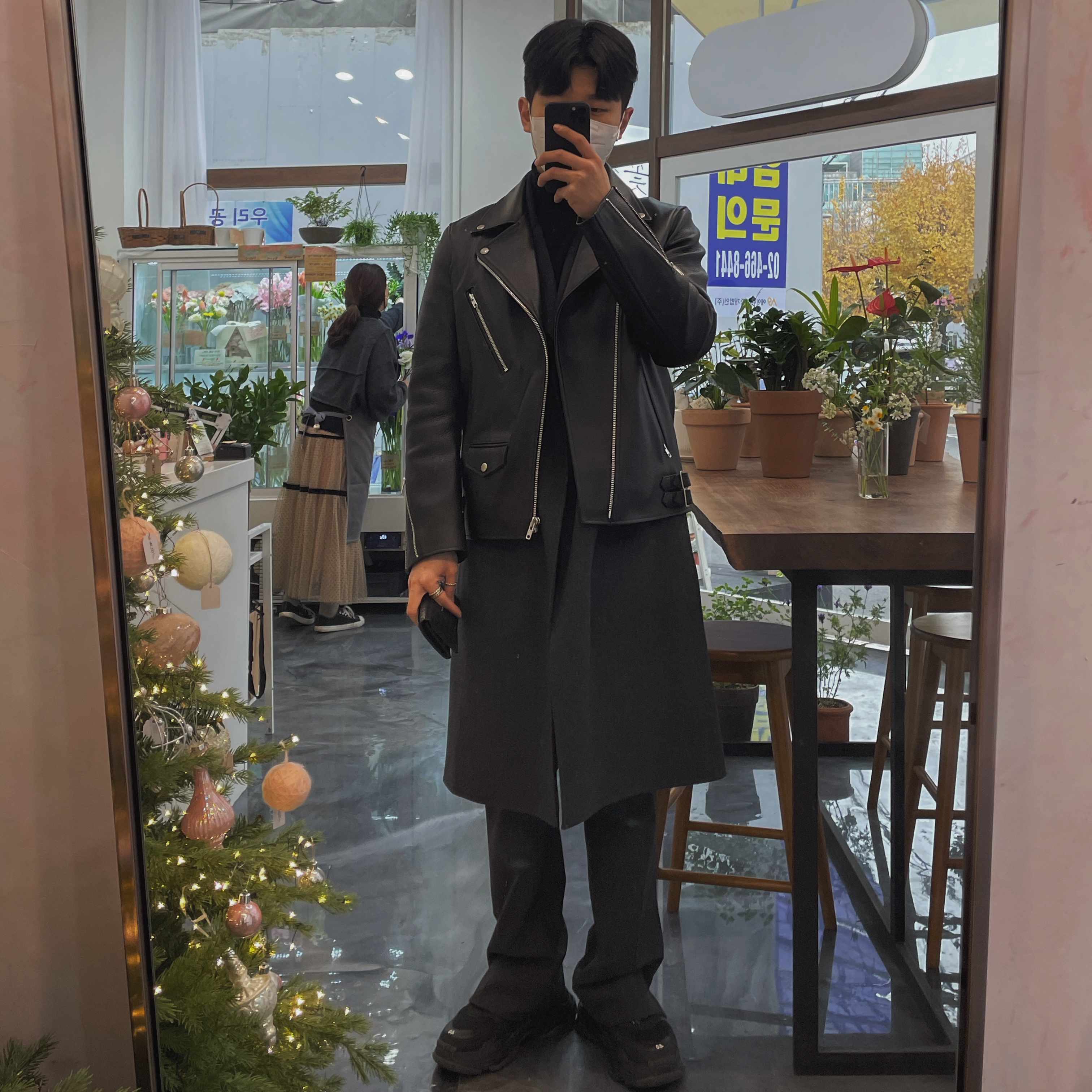 Balenciaga Triple S Sneakers Black 2020 착용 스타일