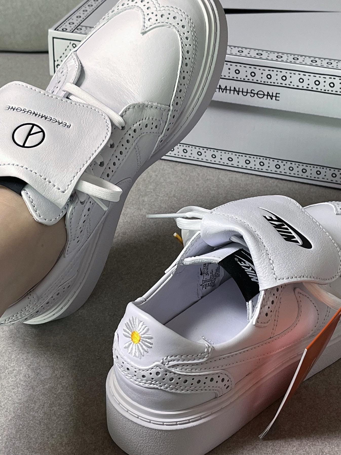 Nike x Peaceminusone Kwondo1 White 착용 스타일 - 1