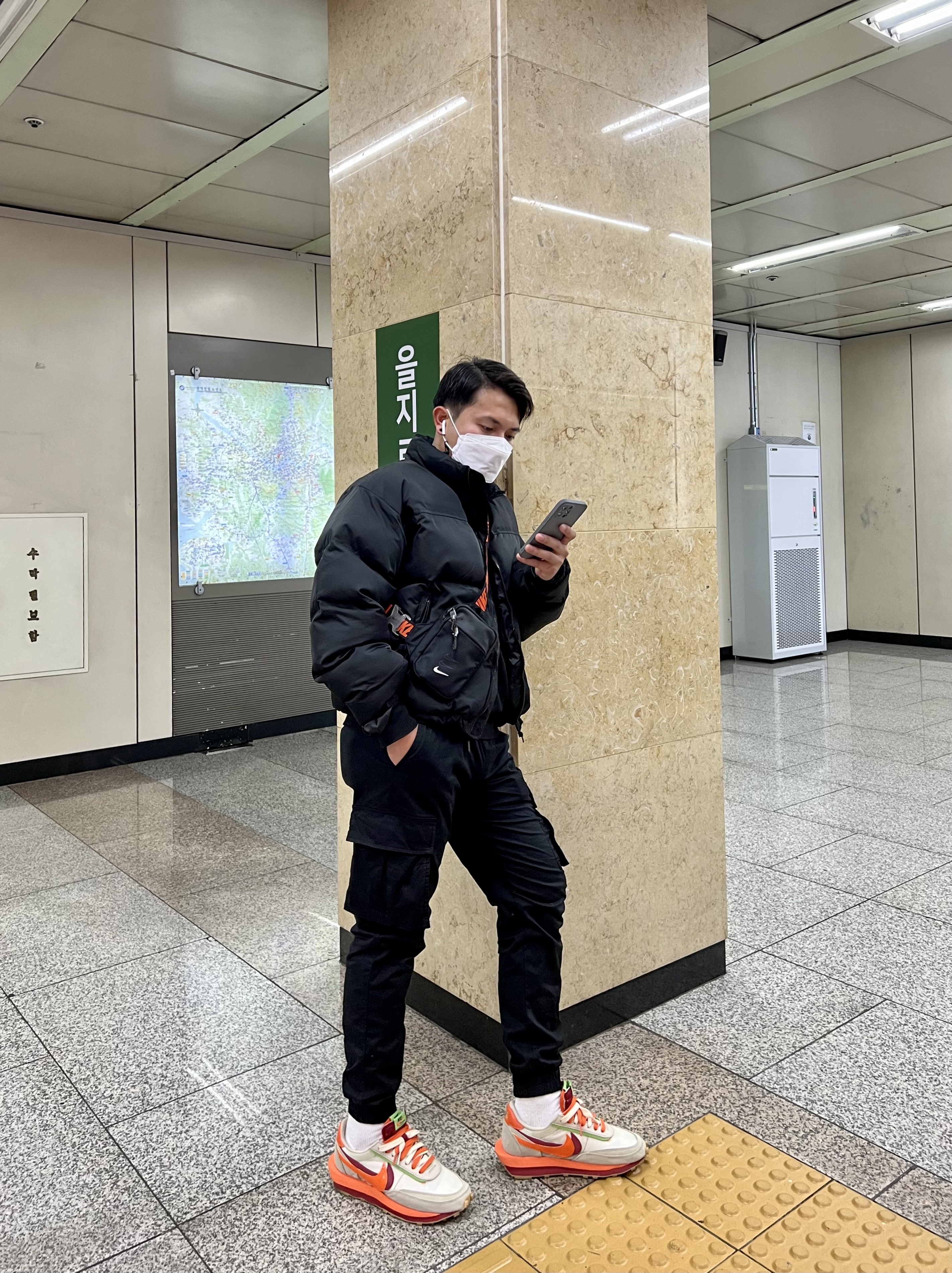 Nike x Sacai x Clot LDWaffle Orange Blaze 착용 스타일