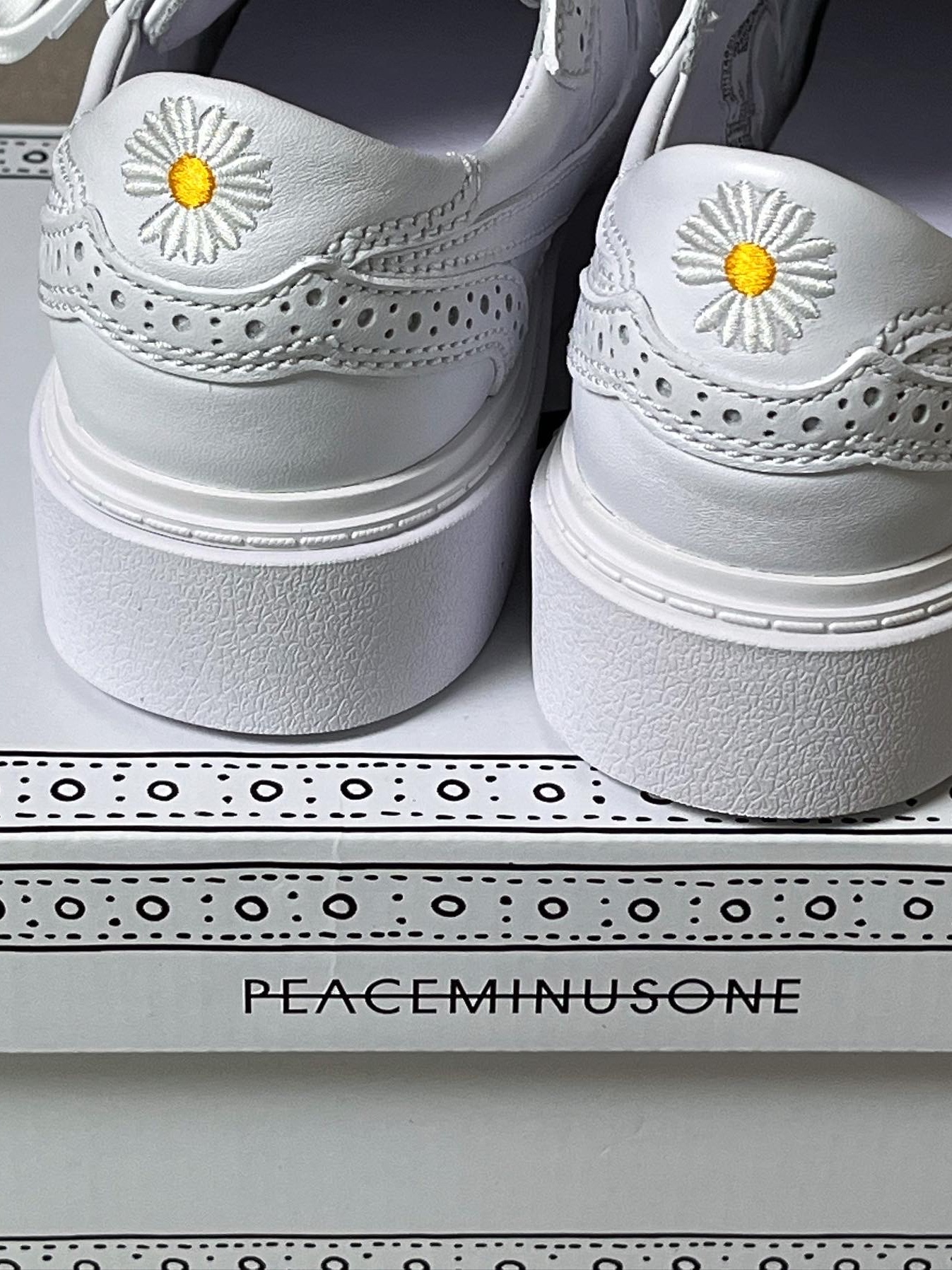 Nike x Peaceminusone Kwondo1 White 착용 스타일 - 2
