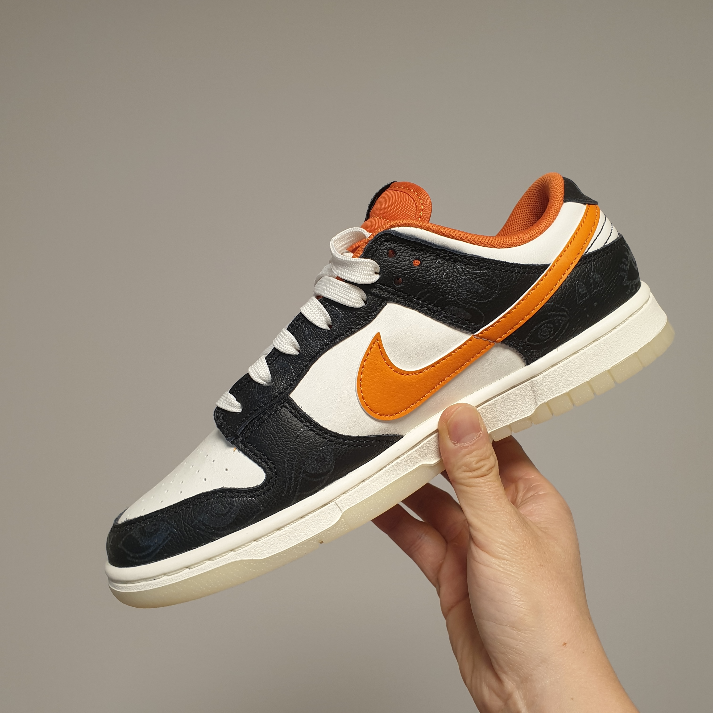 Nike Dunk Low Retro PRM Halloween 착용 스타일 - 1