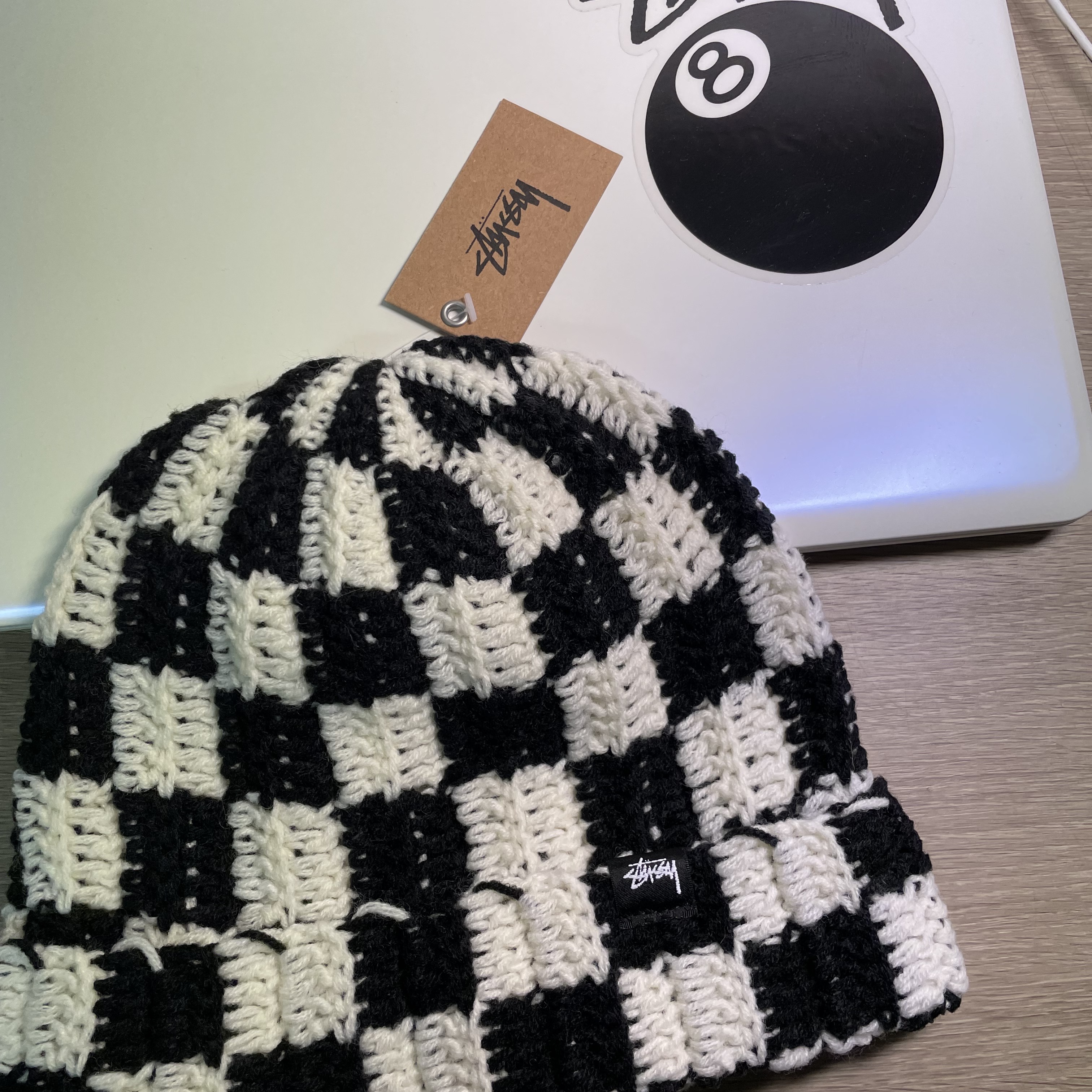 Stussy Crochet Checker Beanie Black 착용 스타일