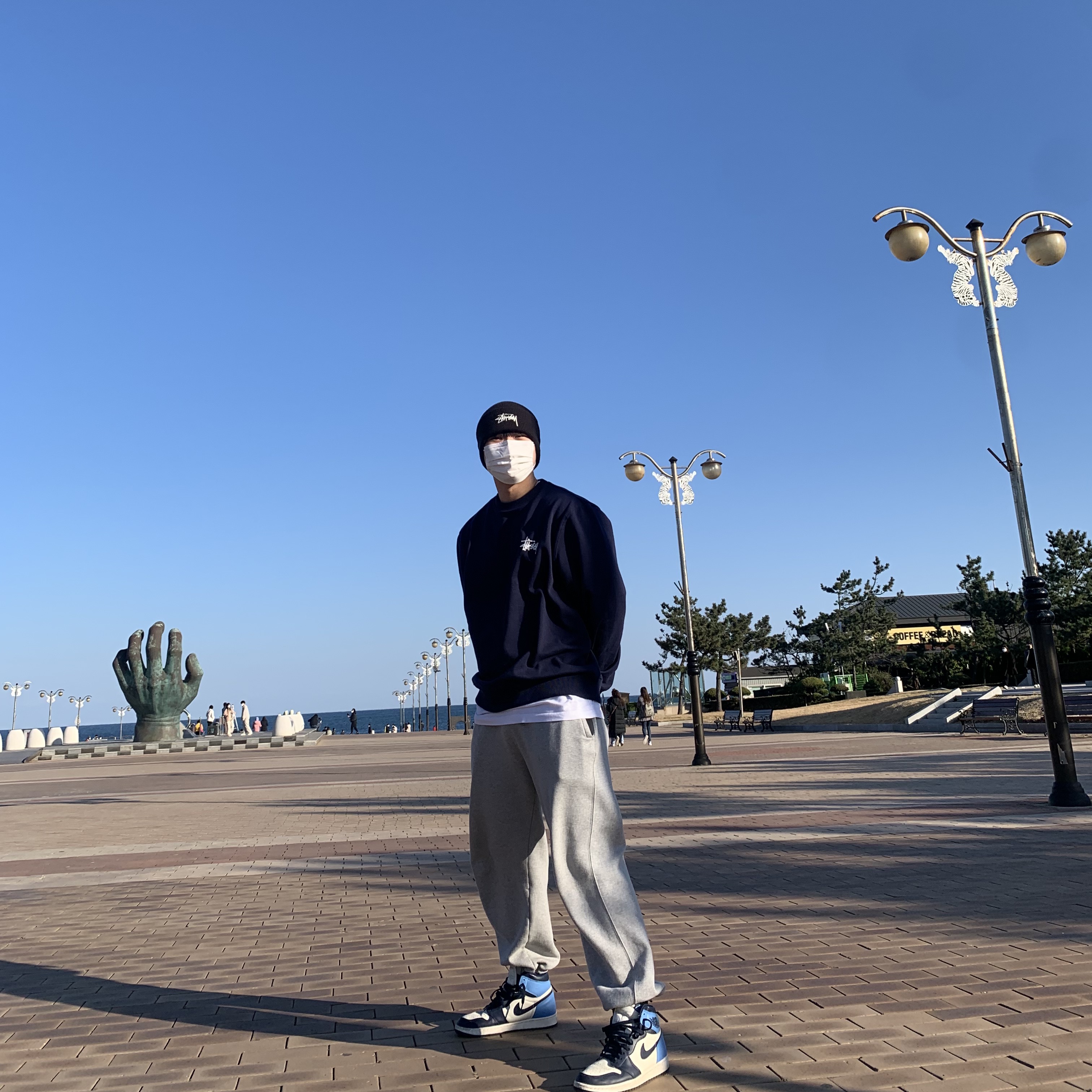 Nike x Stussy Cuff Beanie Black, Jordan 1 Retro High Obsidian UNC 착용 스타일