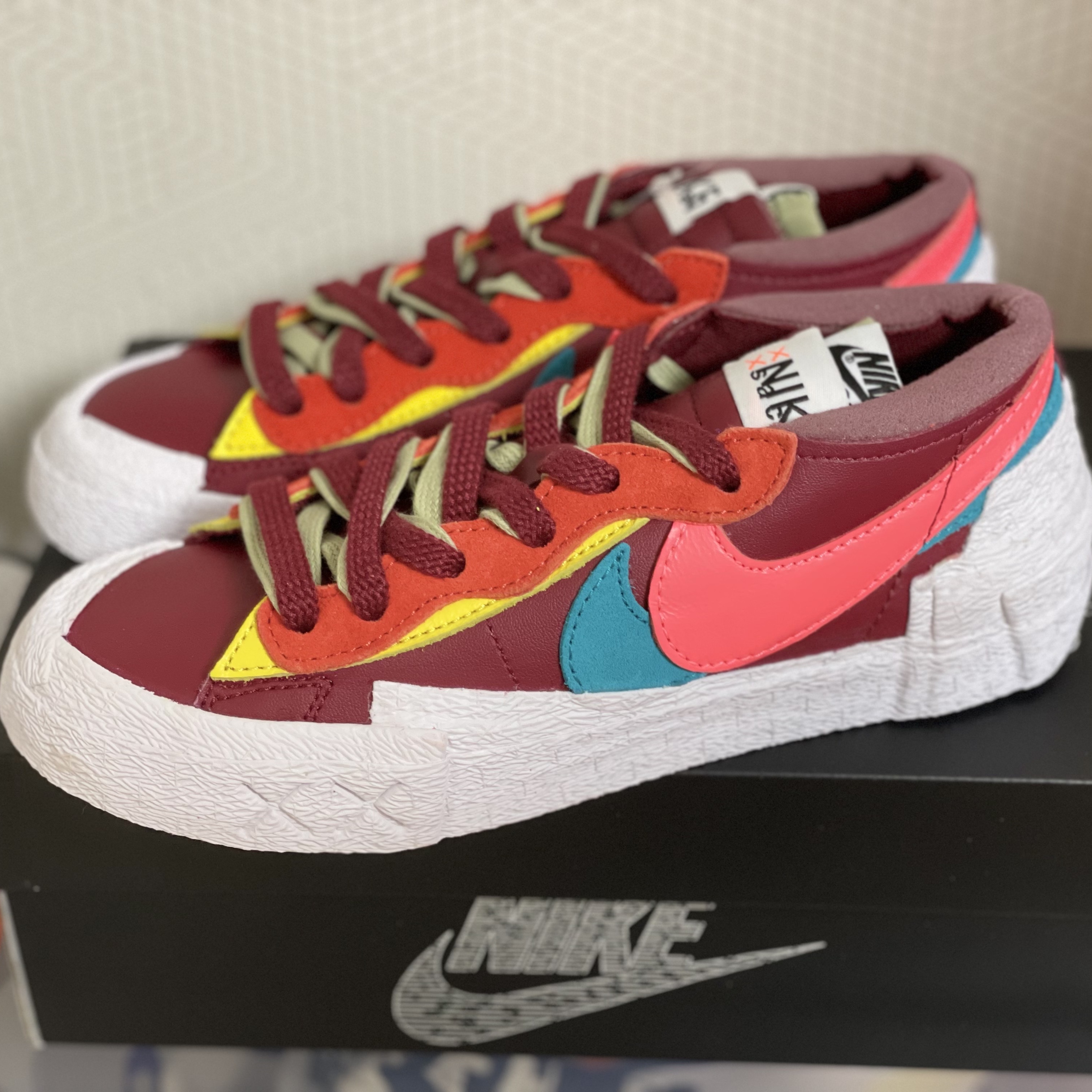 Nike x Sacai x Kaws Blazer Low Team Red 착용 스타일 - 2