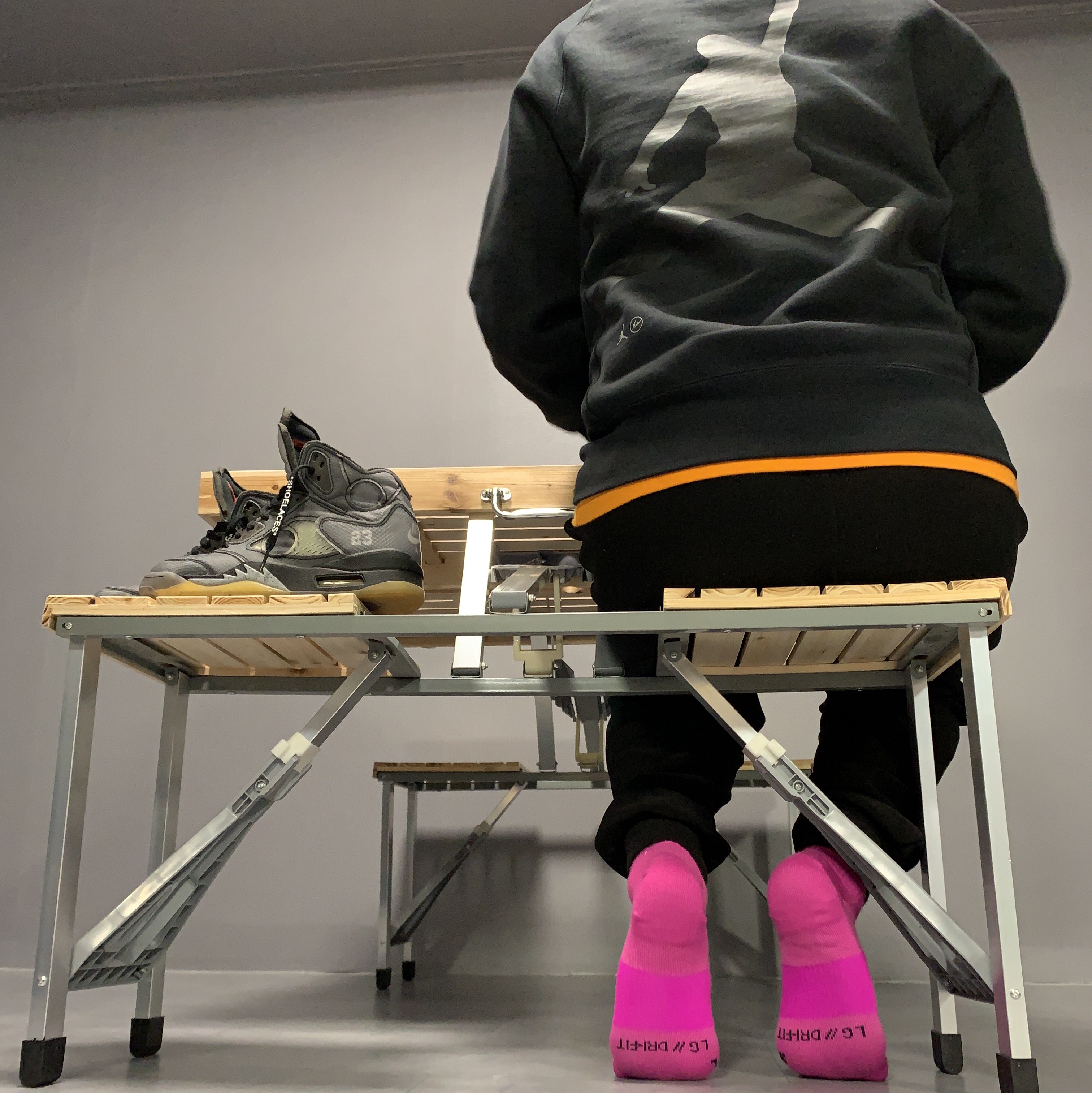 Jordan 5 x Off-White Retro SP Black Muslin, Jordan x Fragment Pullover Hoodie Black - US/EU 착용 스타일