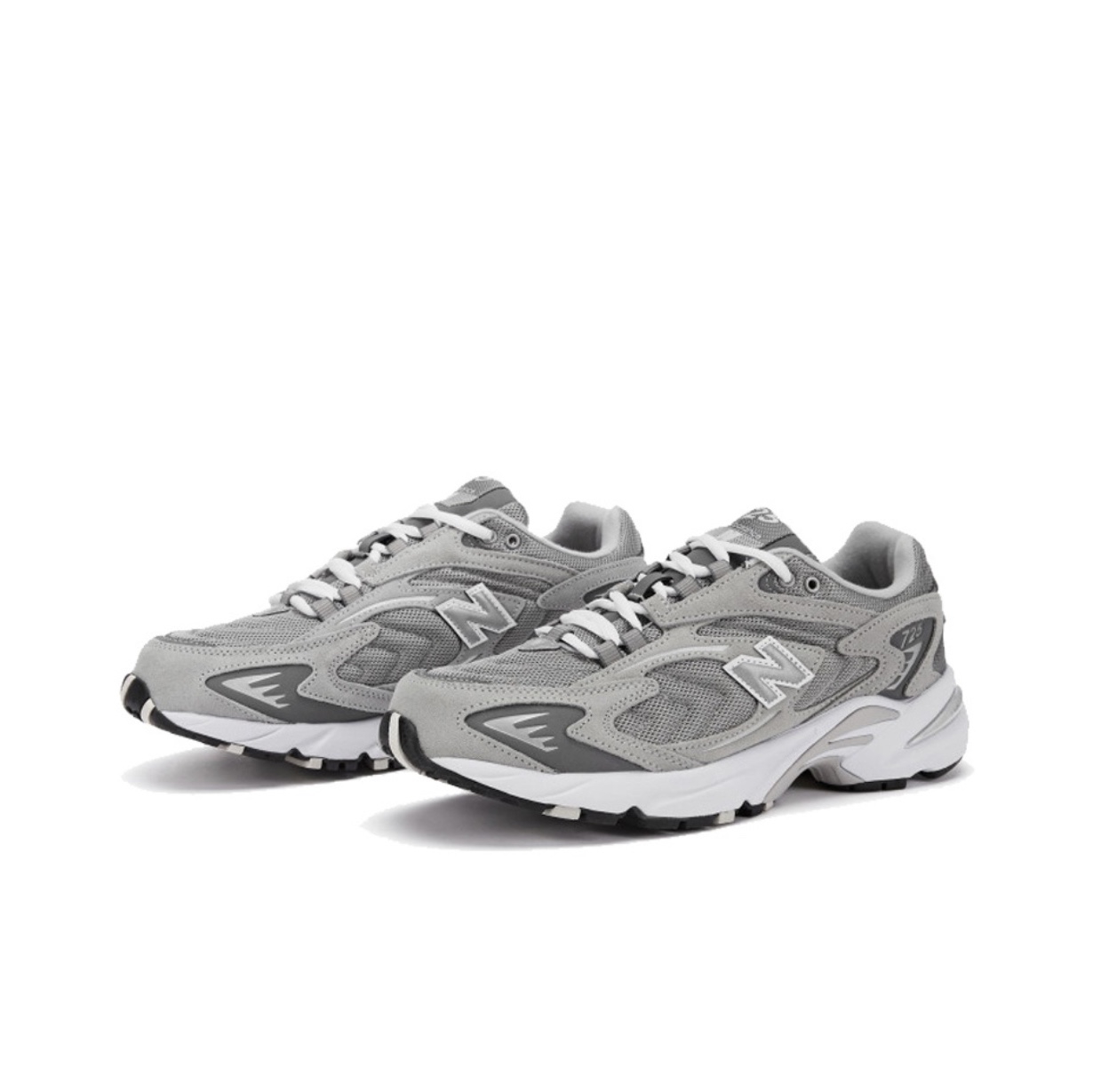 New Balance 725 Grey 착용 스타일 - 2