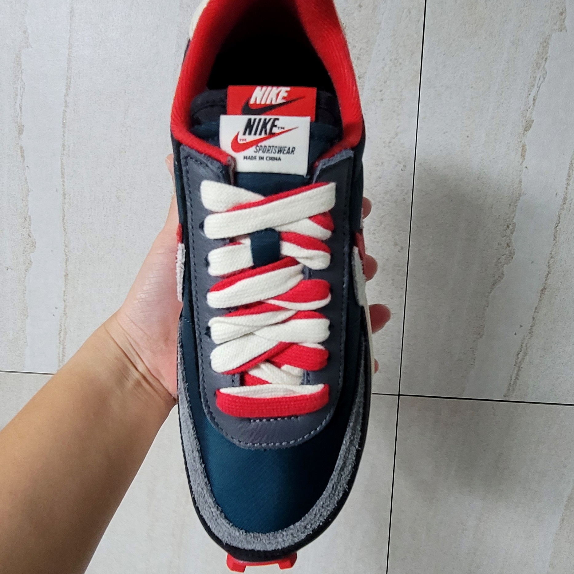 Nike x Sacai x Undercover LDWaffle Midnight Spruce University Red 착용 스타일 - 2