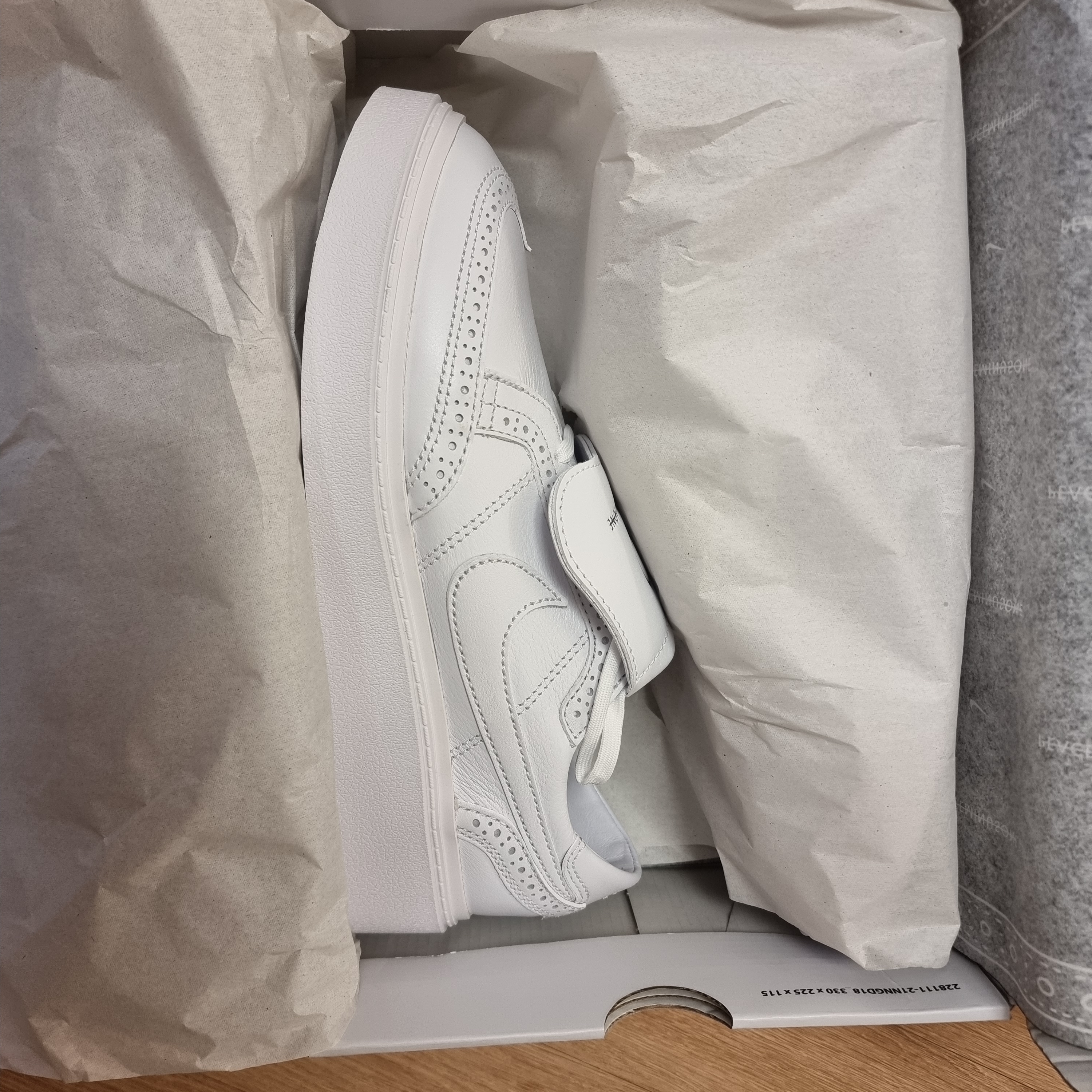Nike x Peaceminusone Kwondo1 White 착용 스타일 - 3