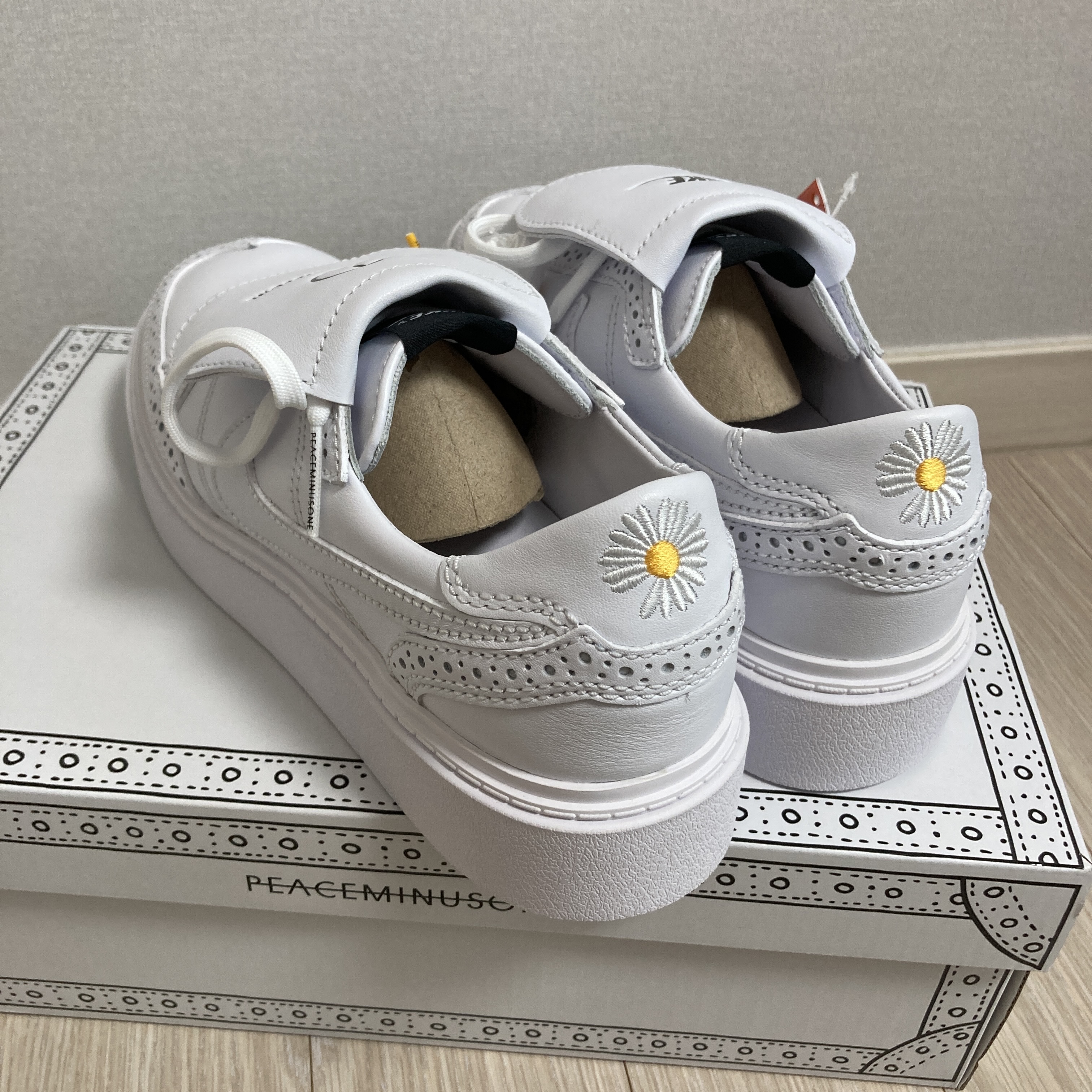 Nike x Peaceminusone Kwondo1 White 착용 스타일 - 5