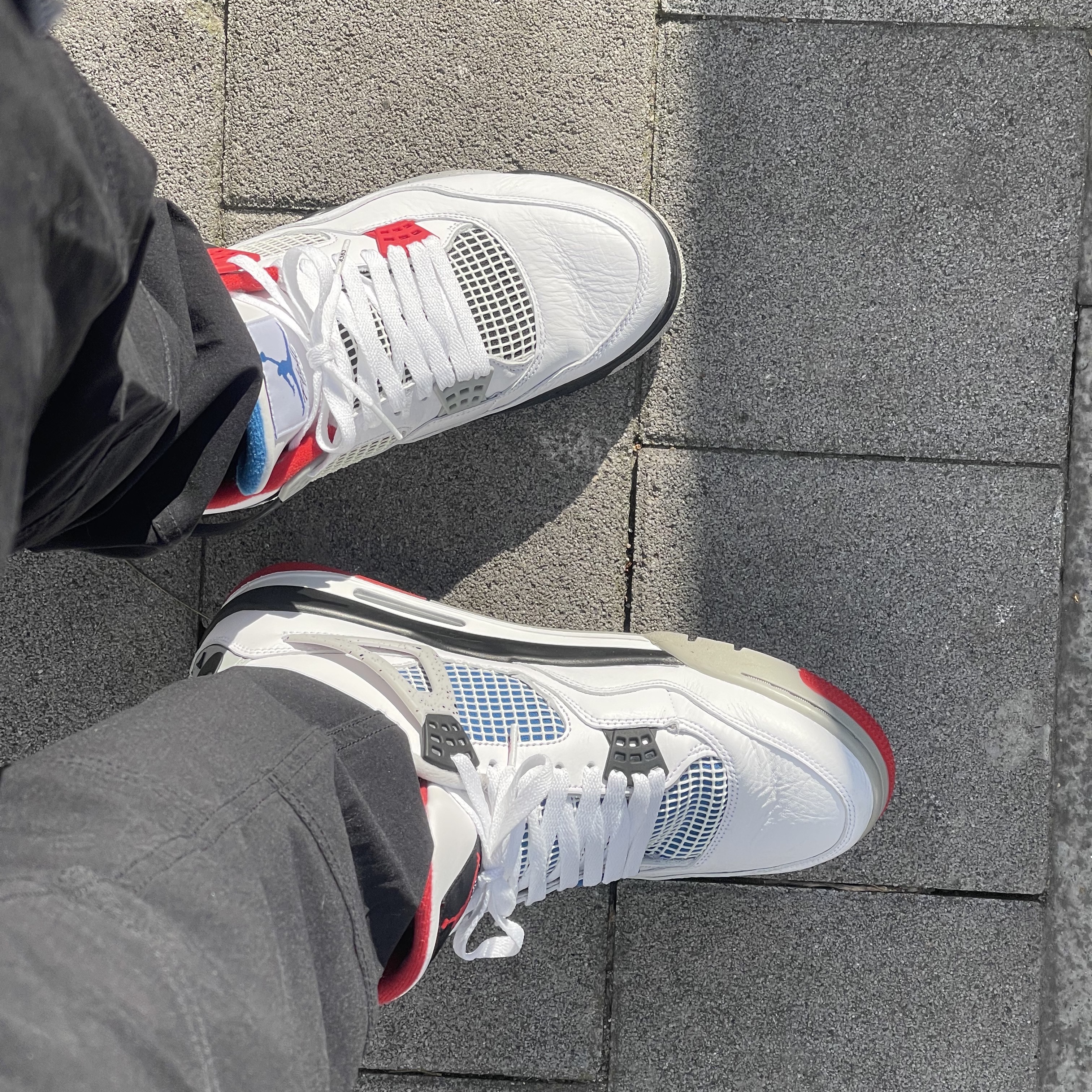 Jordan 4 Retro What The 4 착용 스타일 - 1