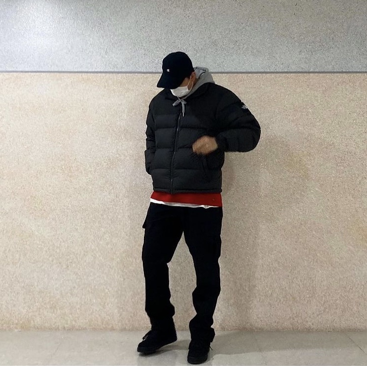 Nike x Stussy Air Force 1 Low Triple Black 착용 스타일 - 1