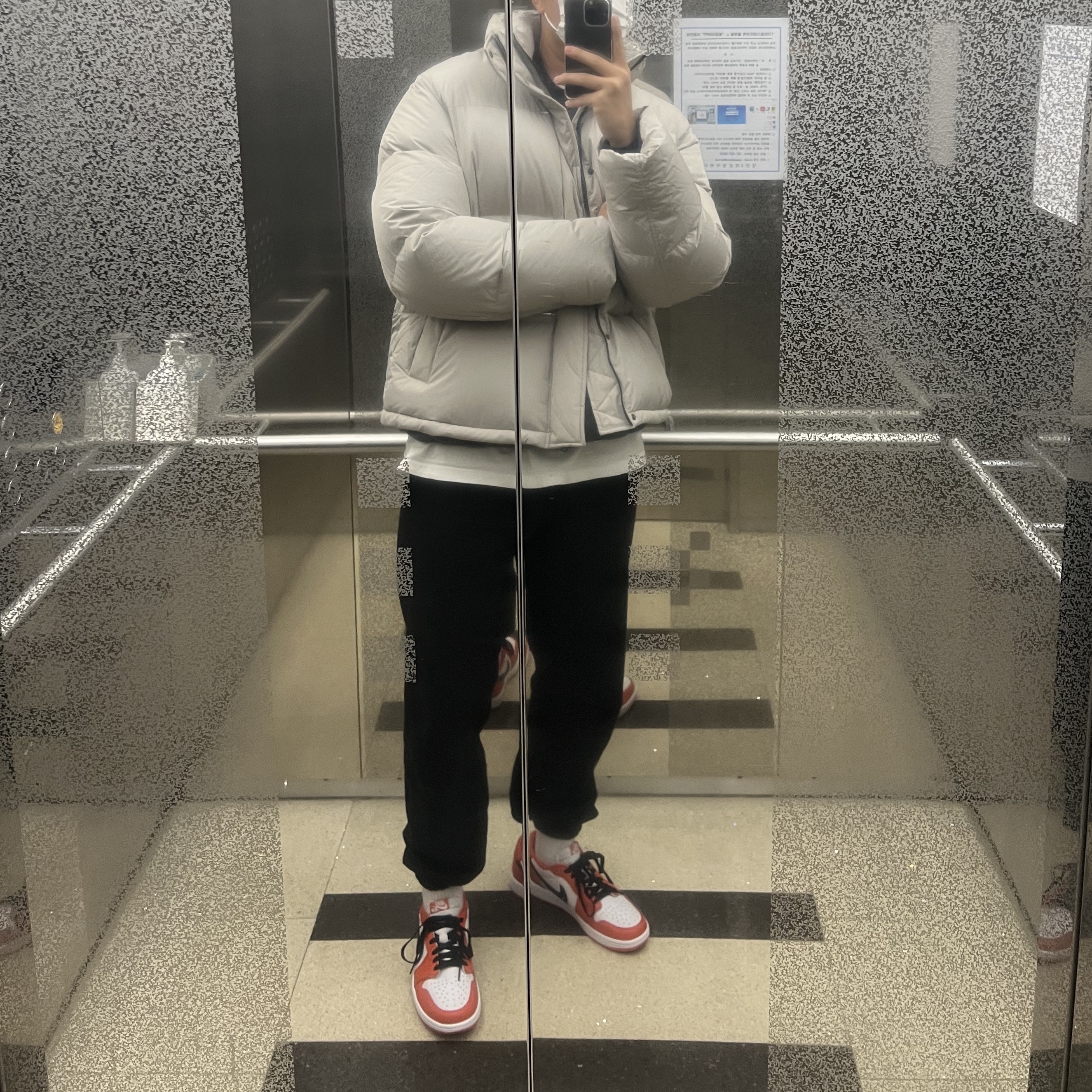 Jordan 1 Low OG Starfish 착용 스타일