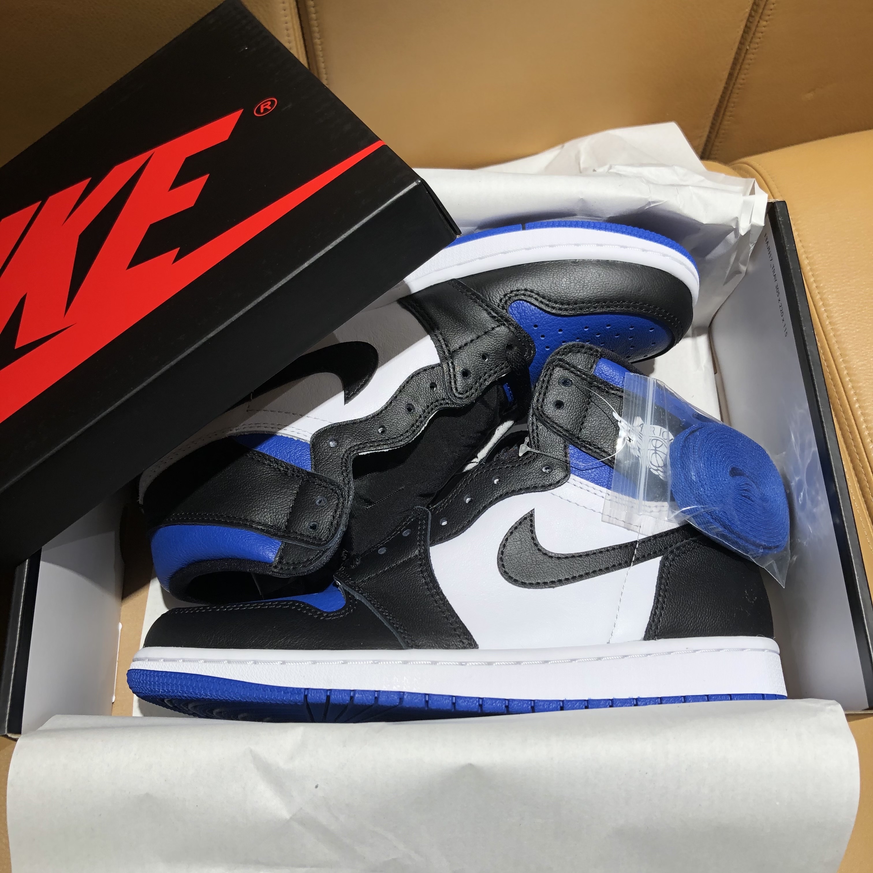 Jordan 1 Retro High OG Royal Toe 착용 스타일