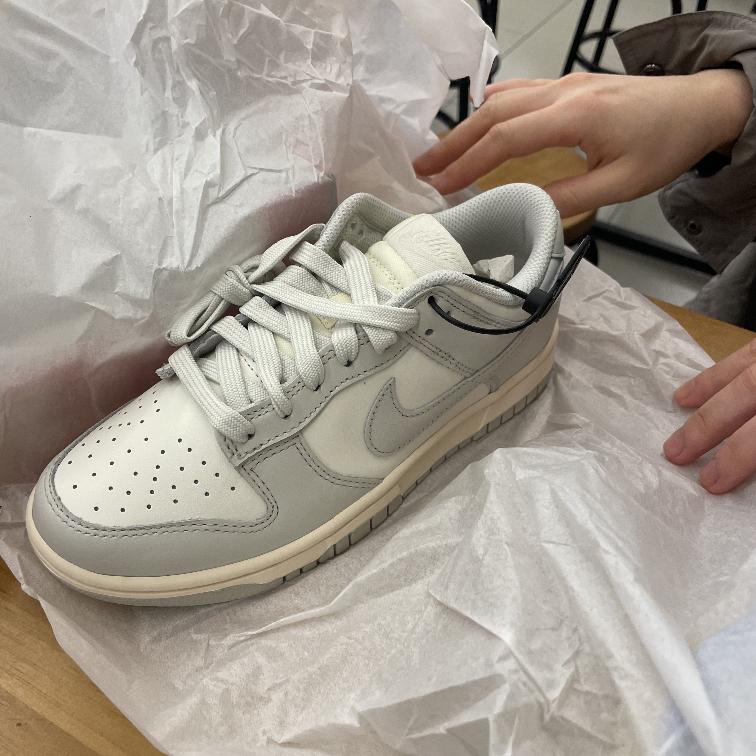 (W) Nike Dunk Low Light Bone 착용 스타일