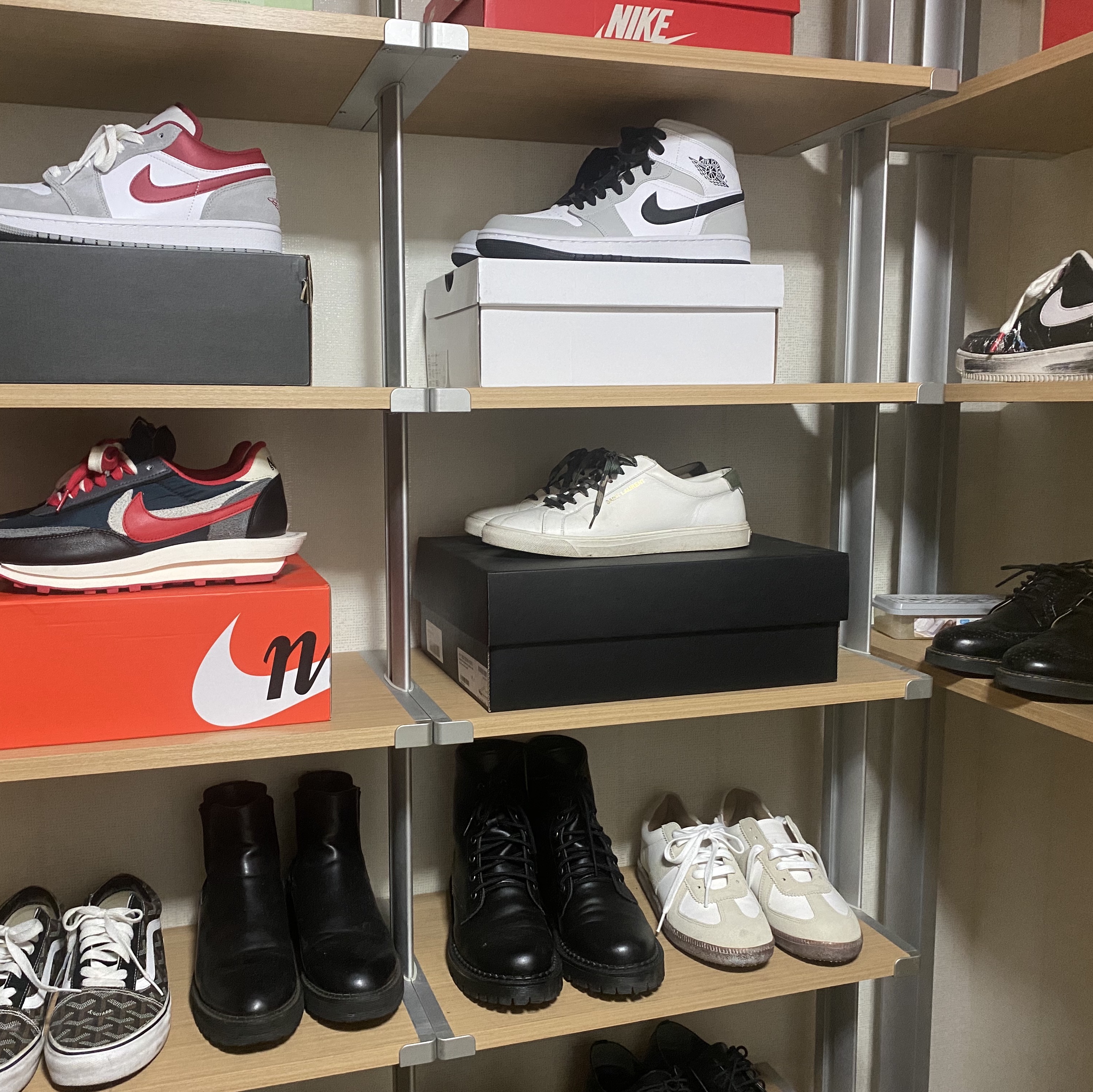 Nike x Peaceminusone Air Force 1 Low Para-Noise, Jordan 1 Low SE Light Smoke Grey Gym Red 착용 스타일