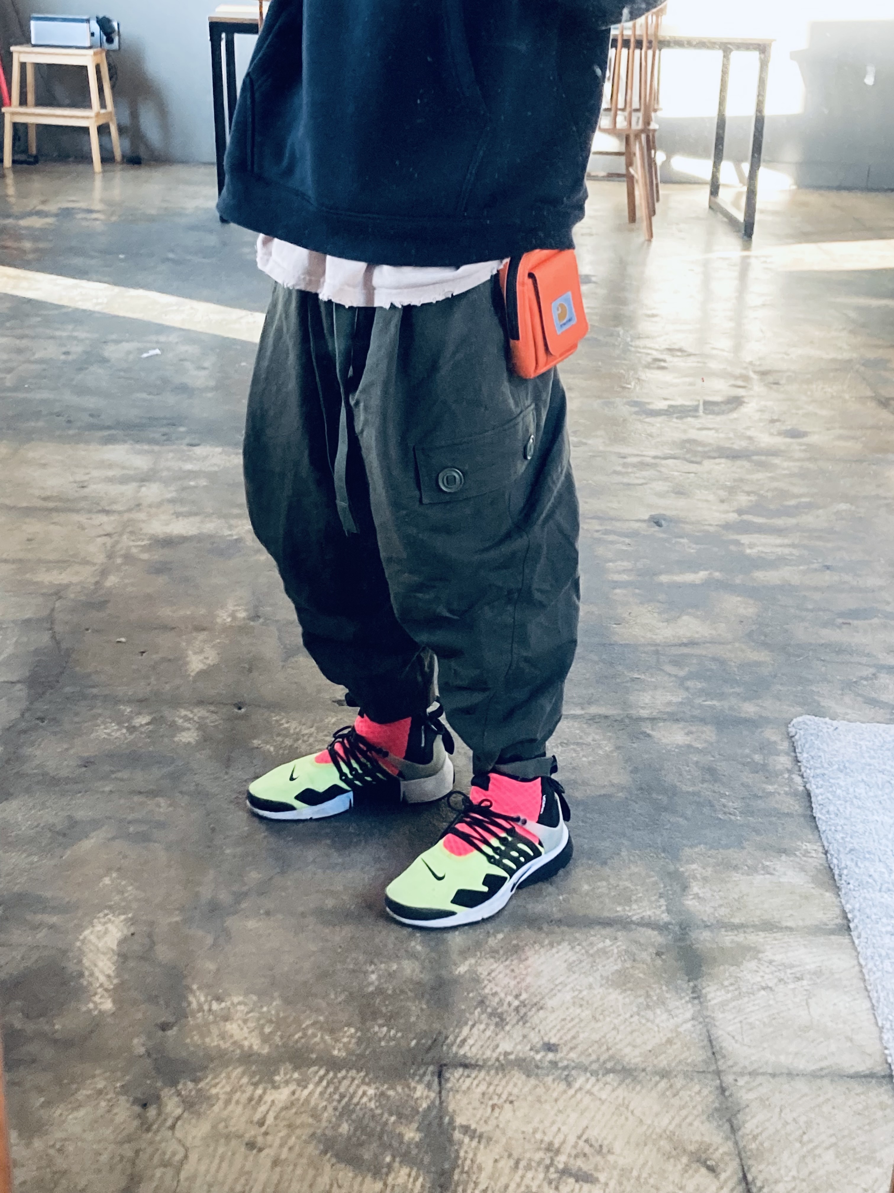 Nike x Acronym Air Presto Mid Multi-Color 착용 스타일 - 2