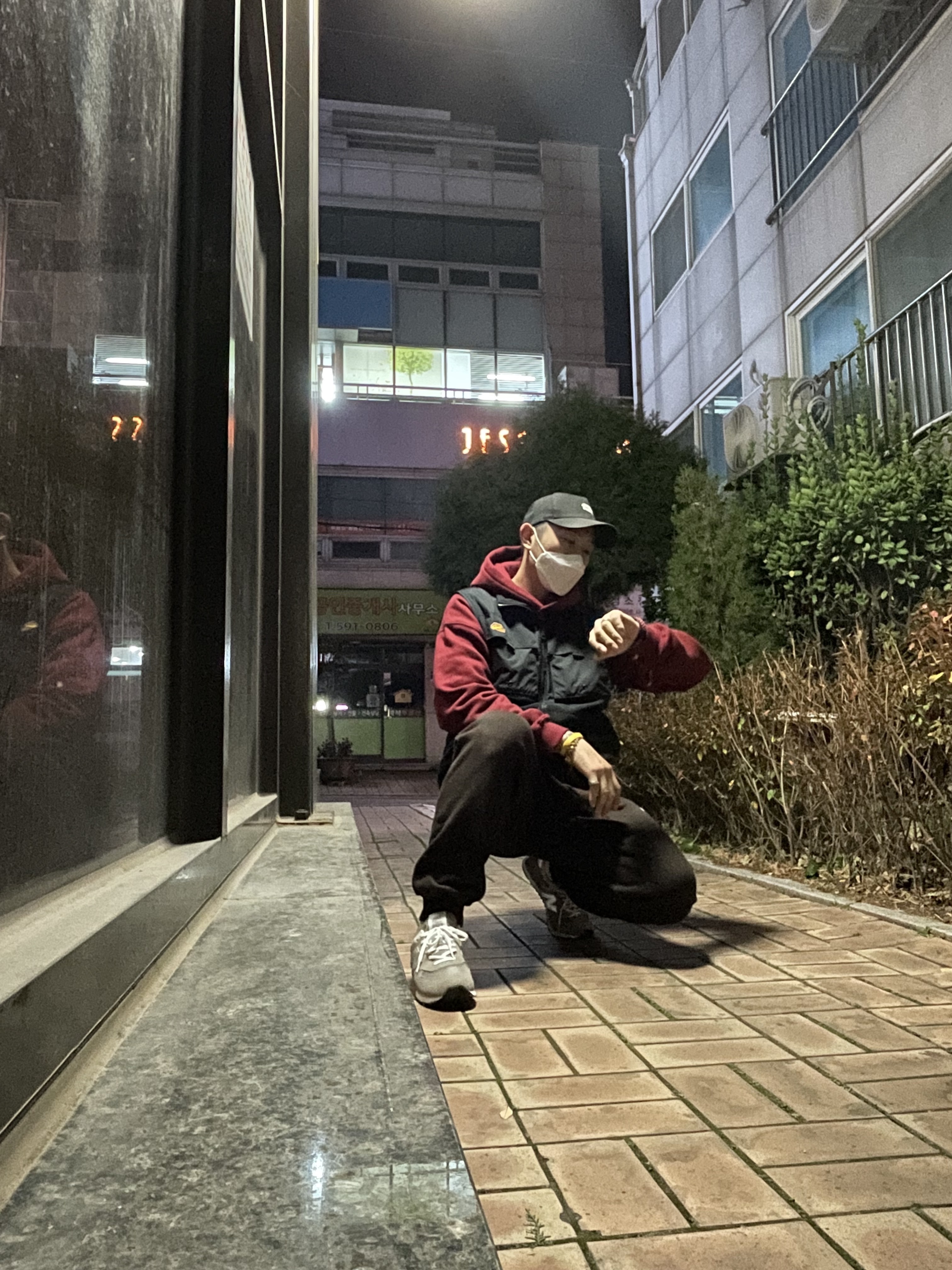New Balance 574 Worn By Anyone Grey - D Standard, IAB Studio Hoodie Raspberry 착용 스타일