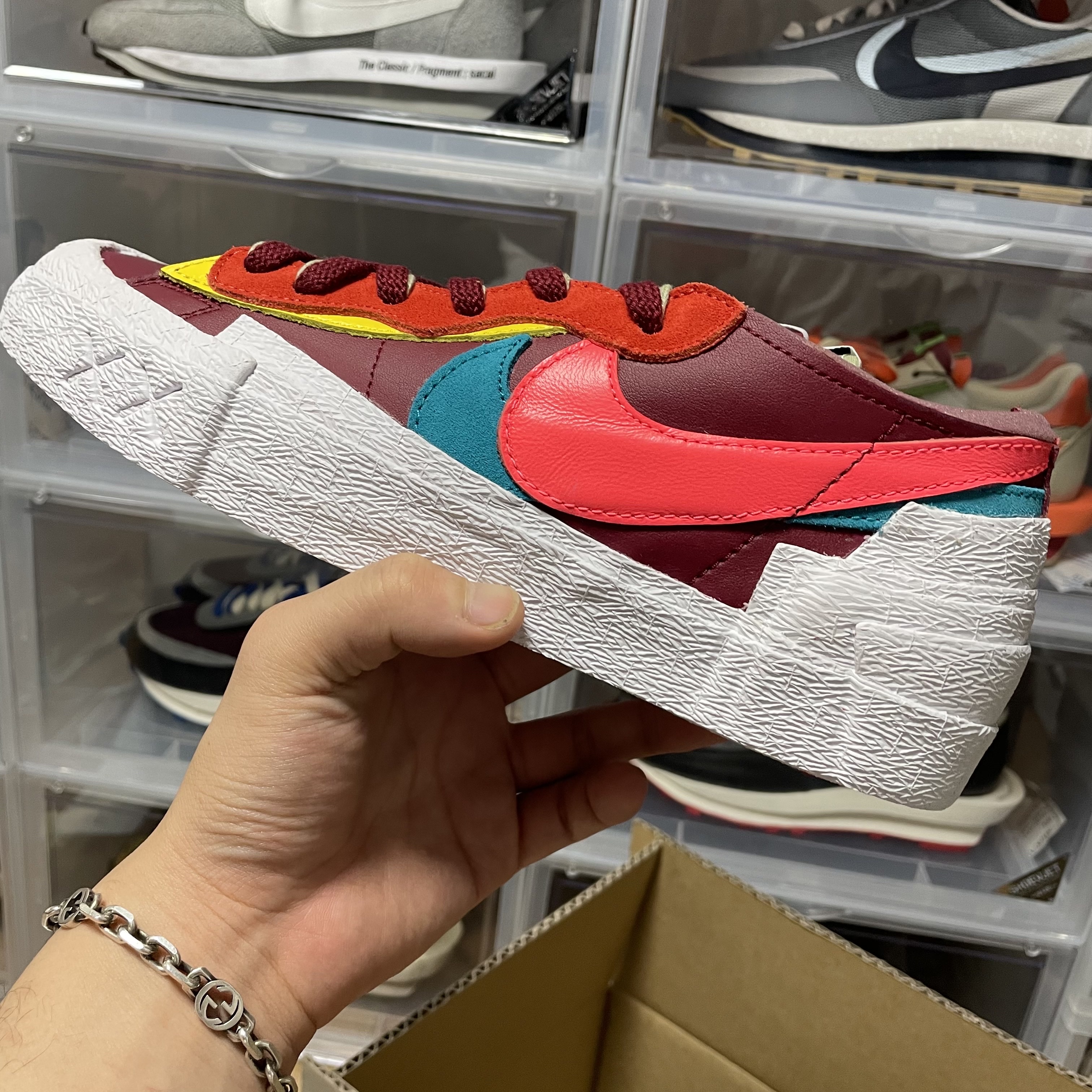 Nike x Sacai x Kaws Blazer Low Team Red 착용 스타일